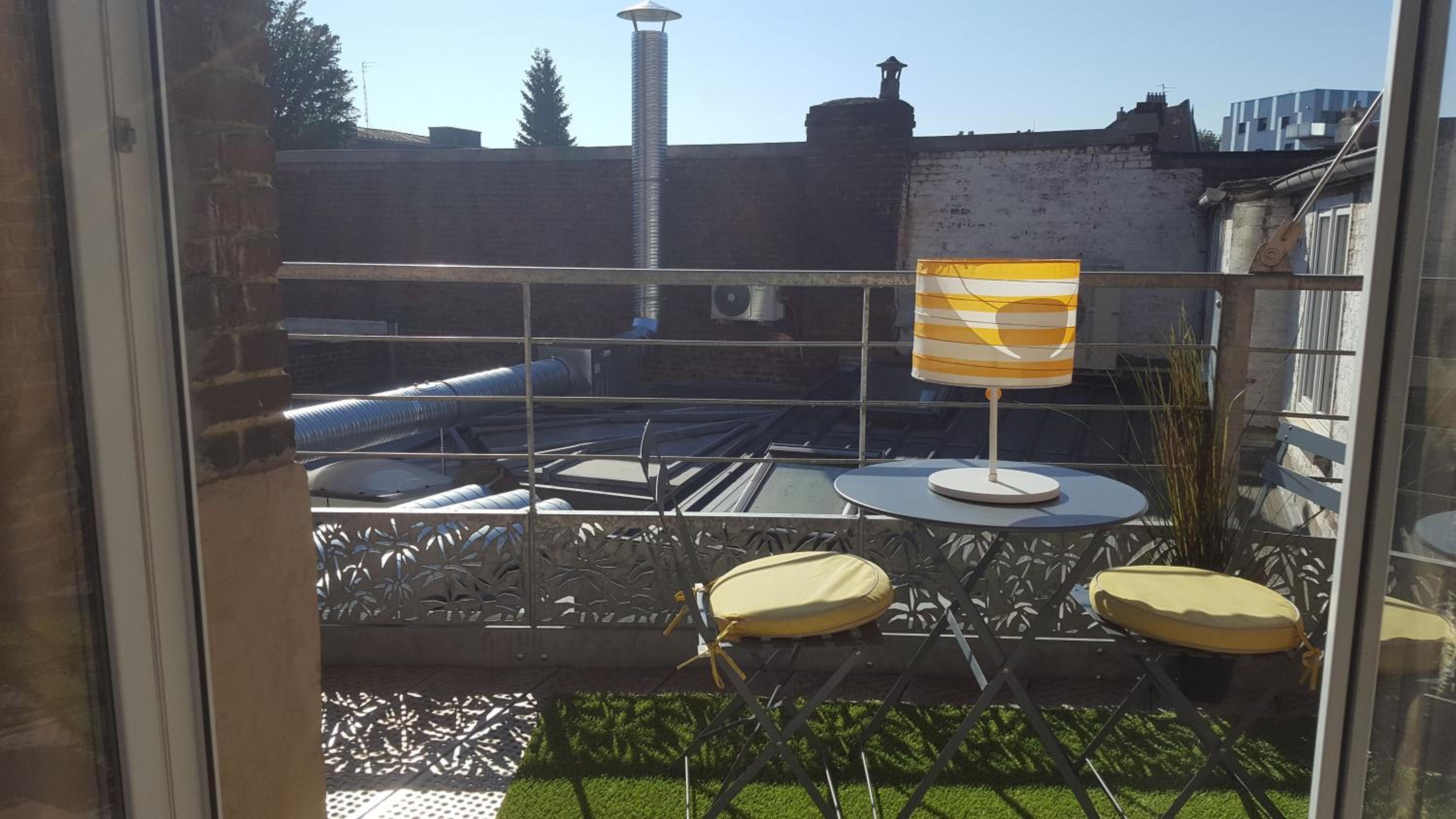 Apartment with Balcony photo 3