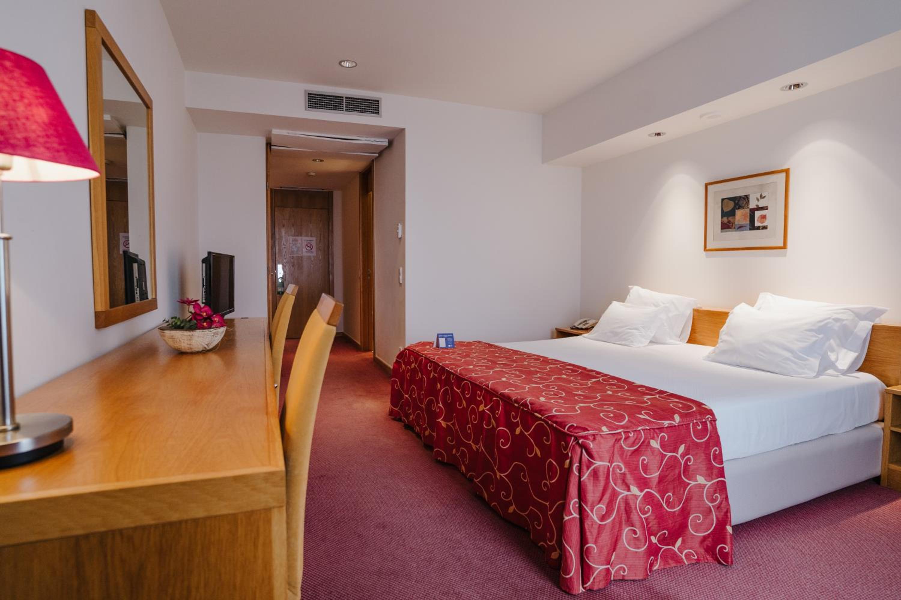 Standard Double Or Twin Room - Photo 3