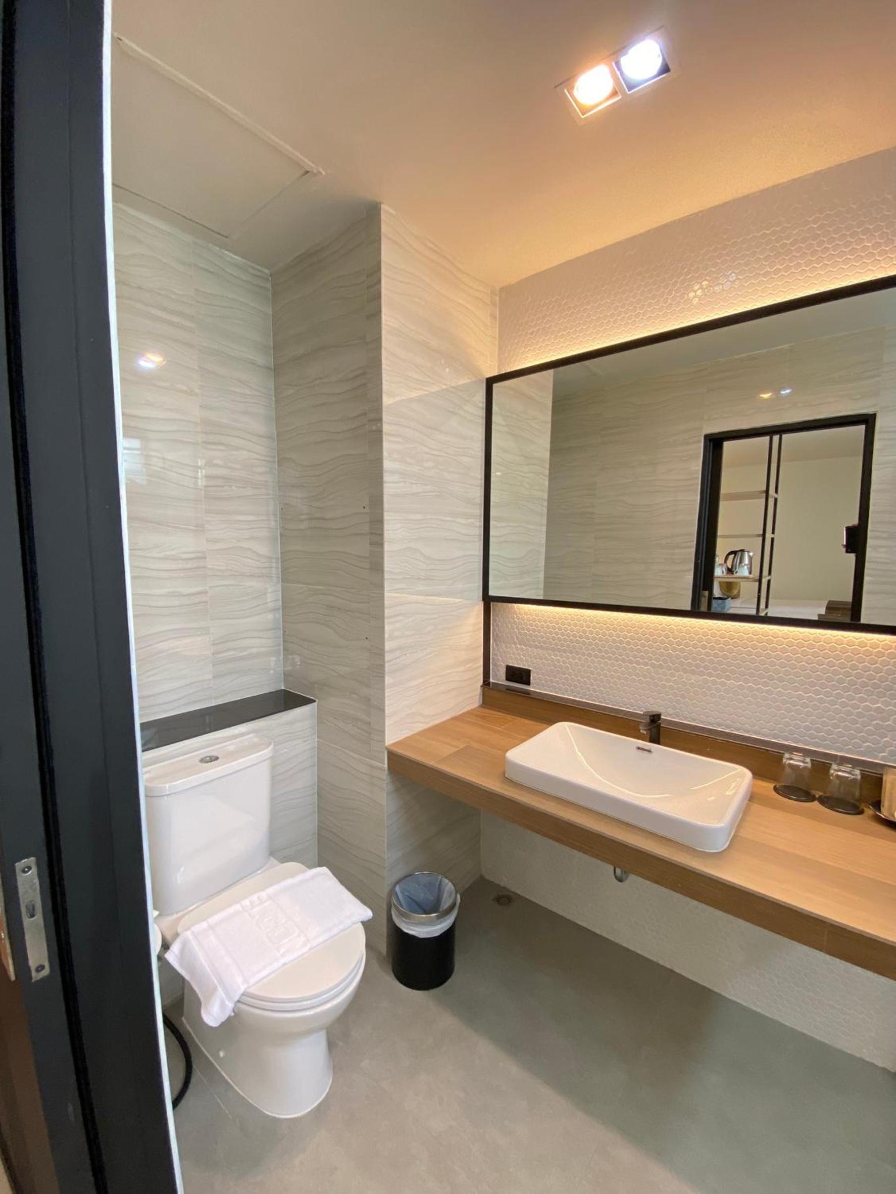 Standard Twin Room photo 3