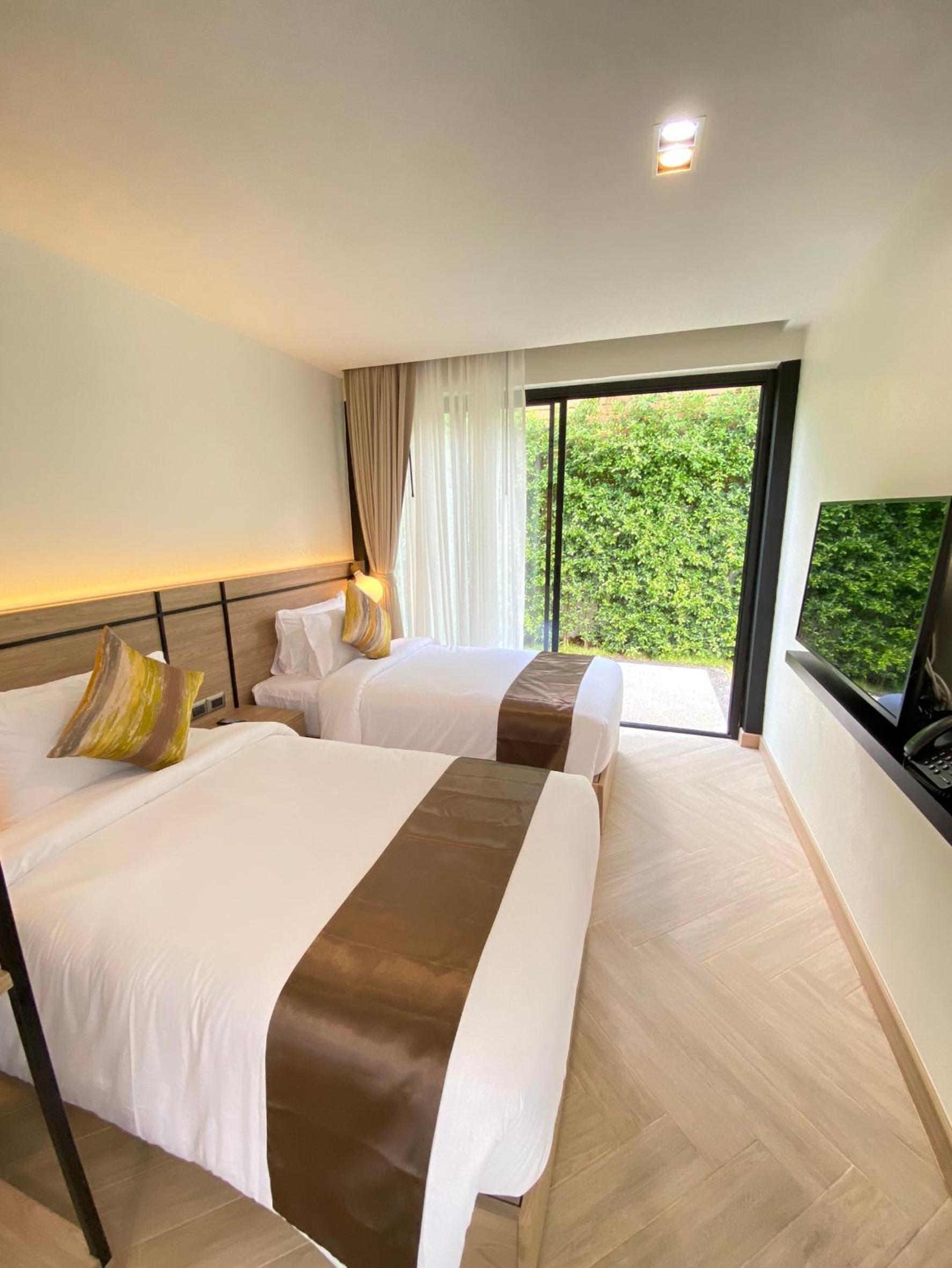 Superior Twin Room - Photo 4