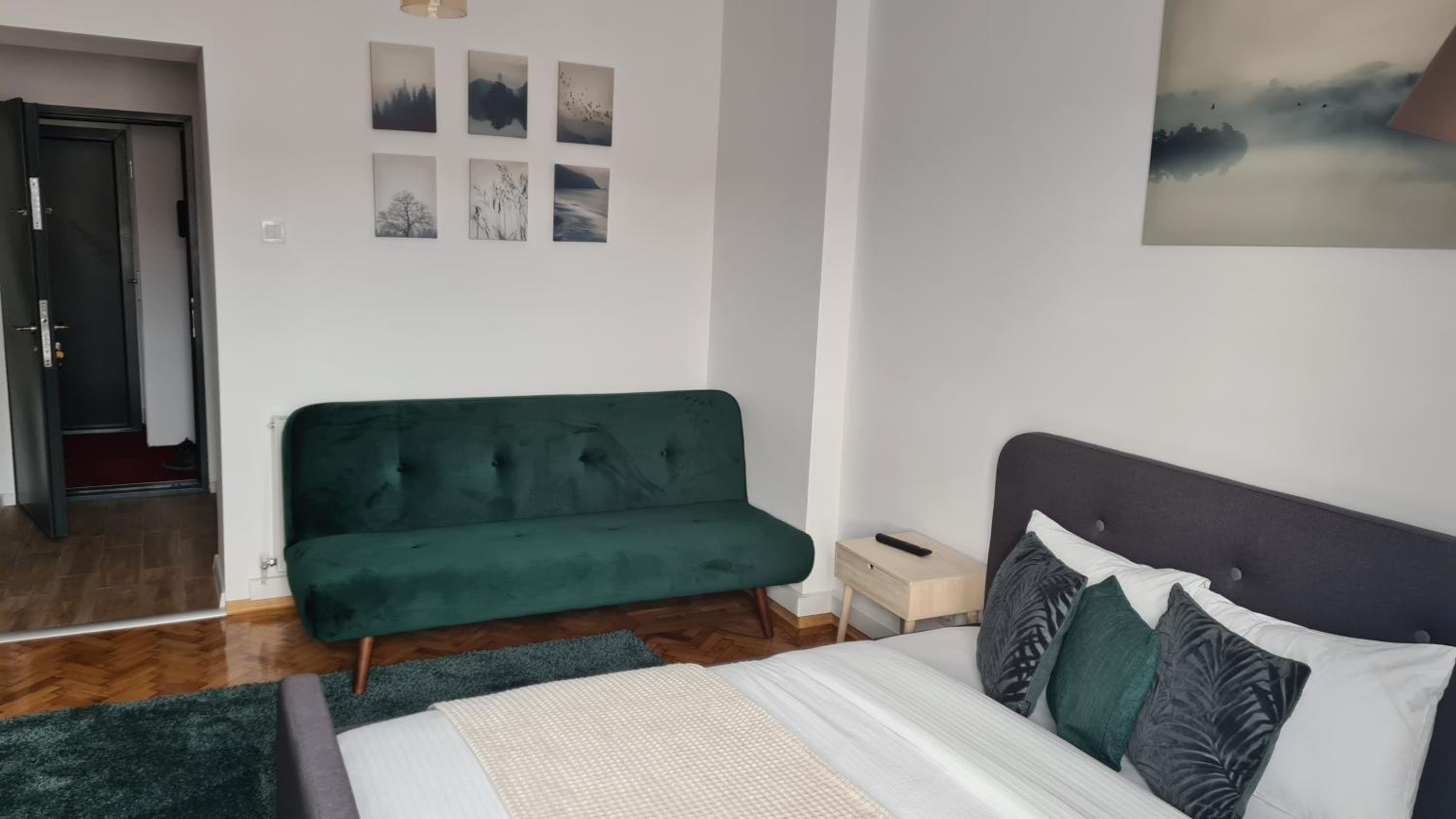 Studio with Balcony