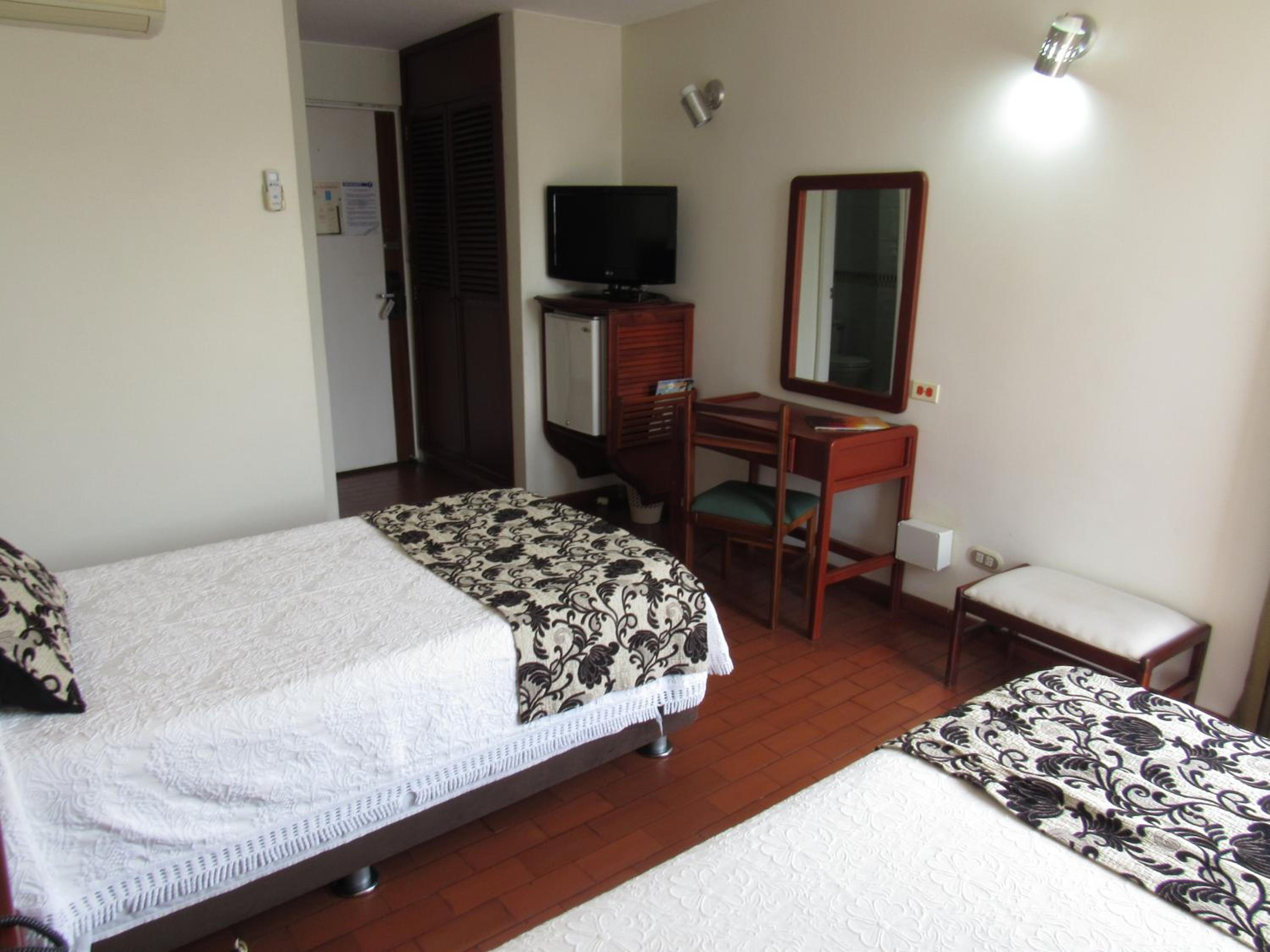 Twin Room photo 2