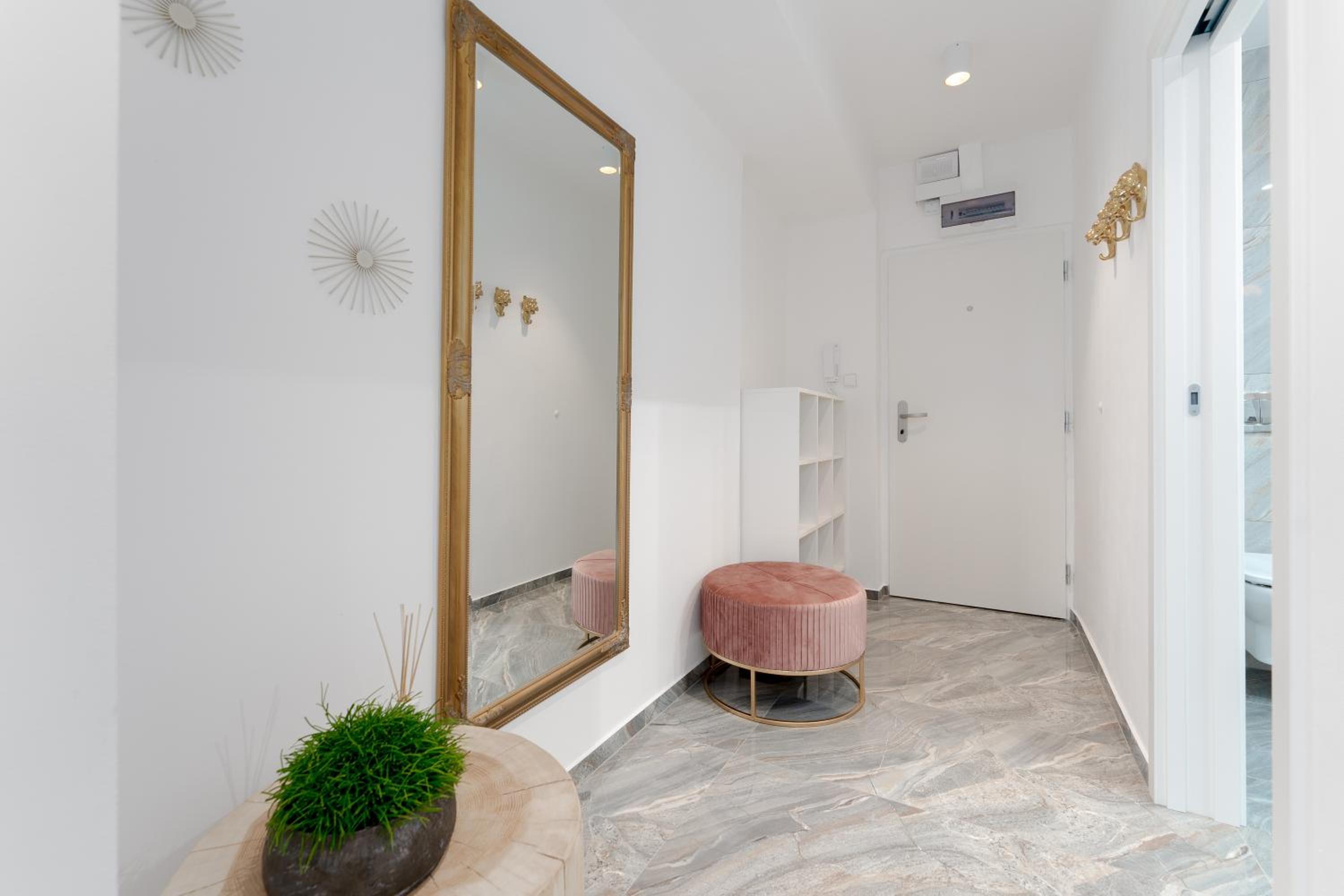 Two-Bedroom Apartment - Photo 11
