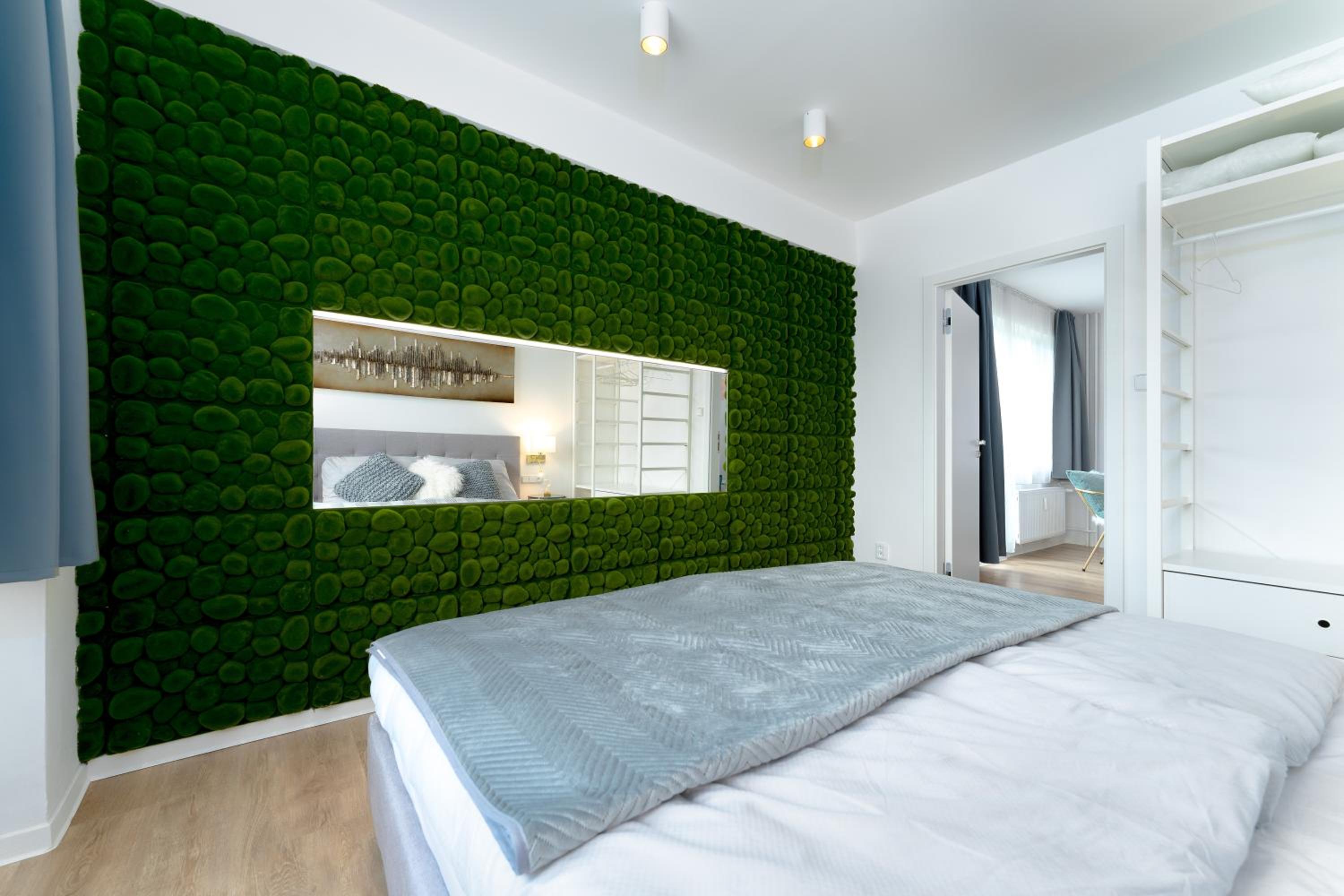 Two-Bedroom Apartment - Photo 7