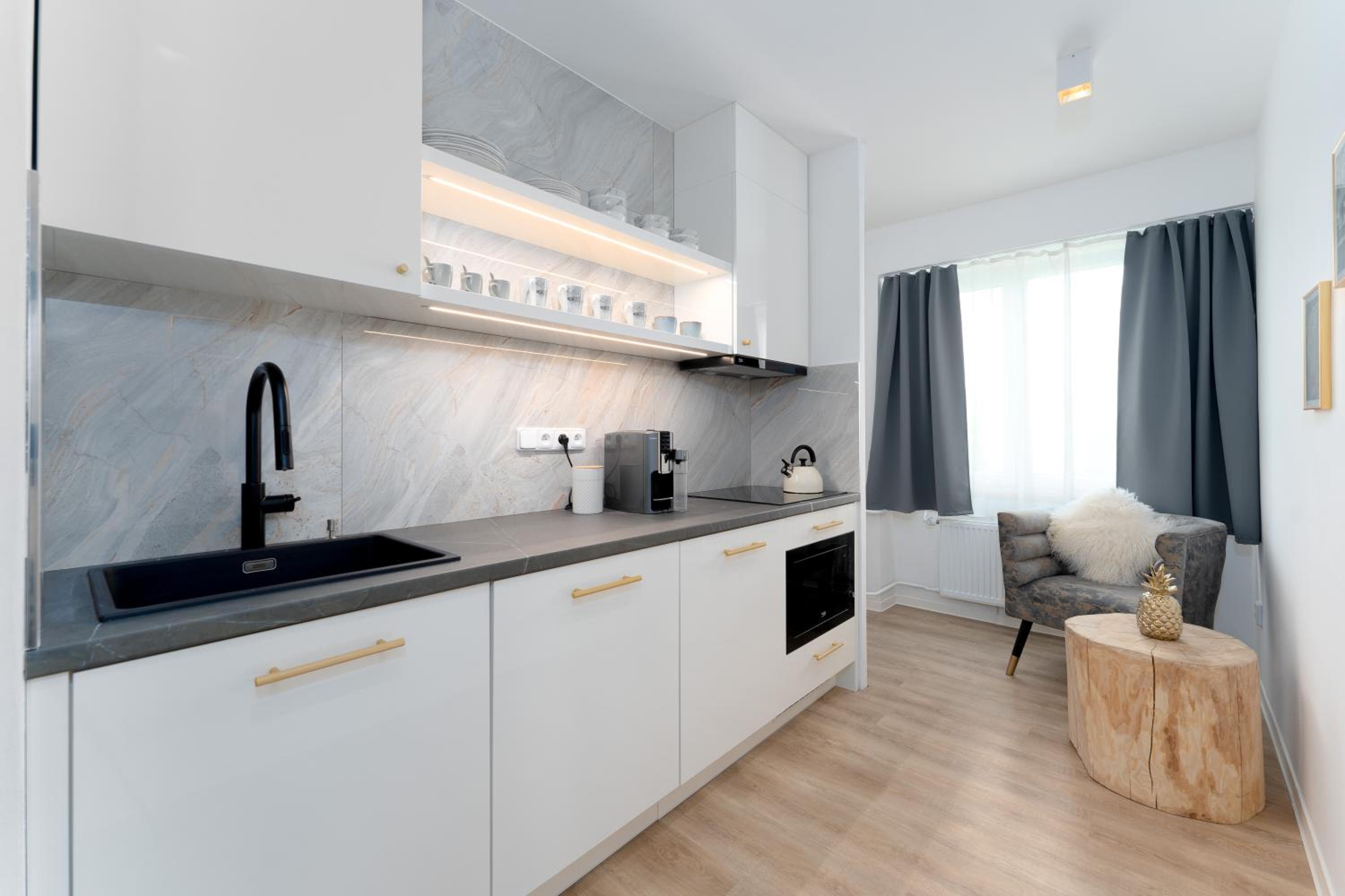 Two-Bedroom Apartment - Photo 8