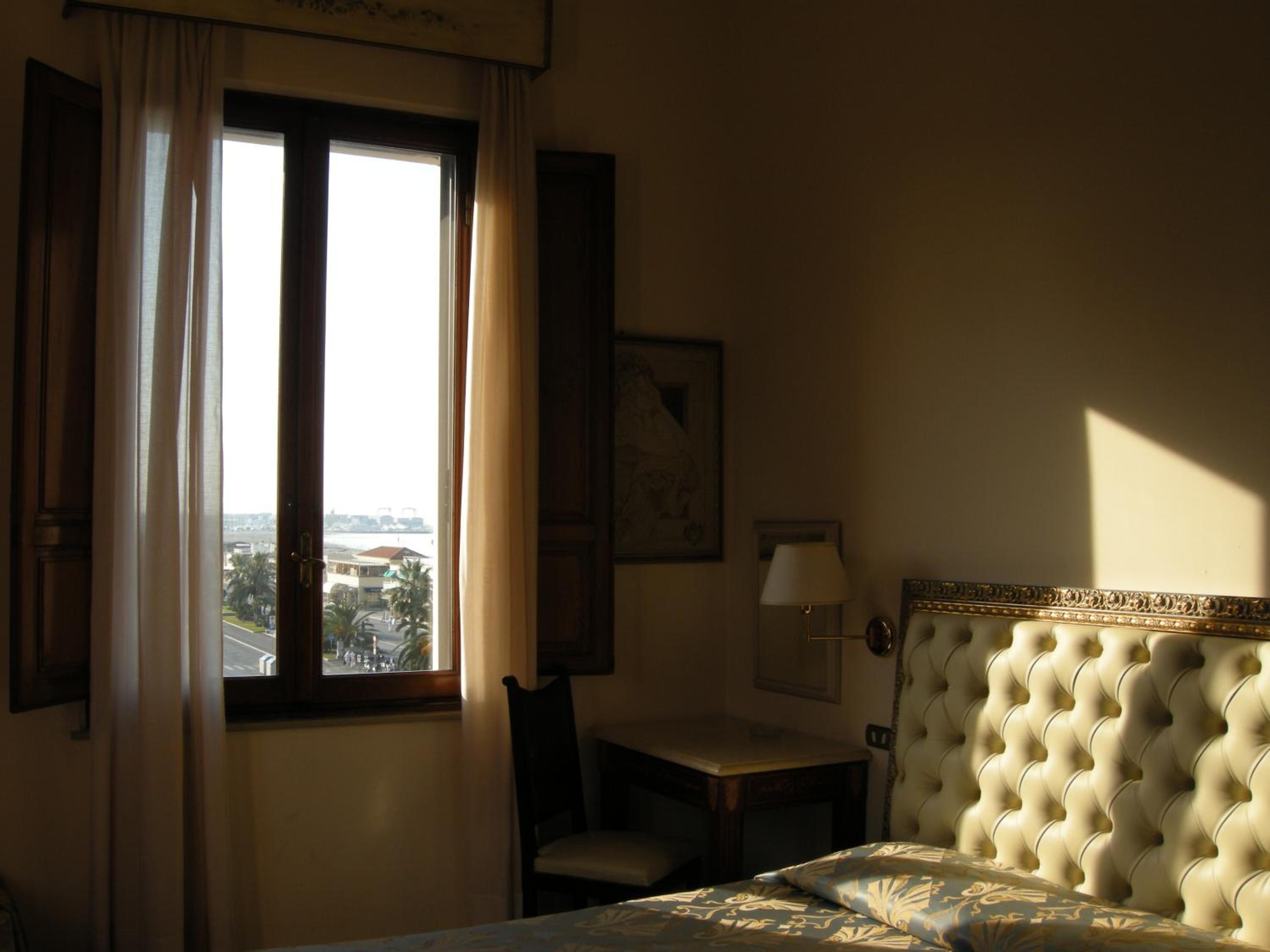 Double Room with Beach Access