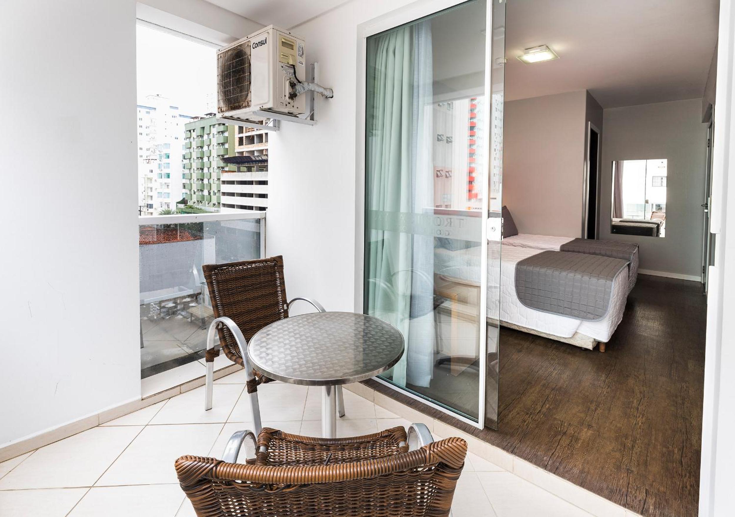 Deluxe Double Room with Balcony photo 2