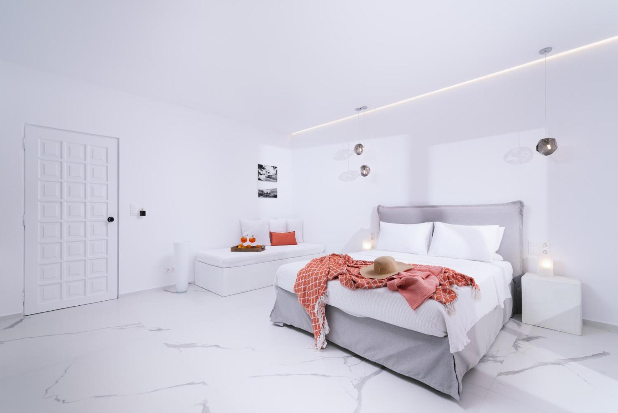Deluxe King Suite - Photo 3