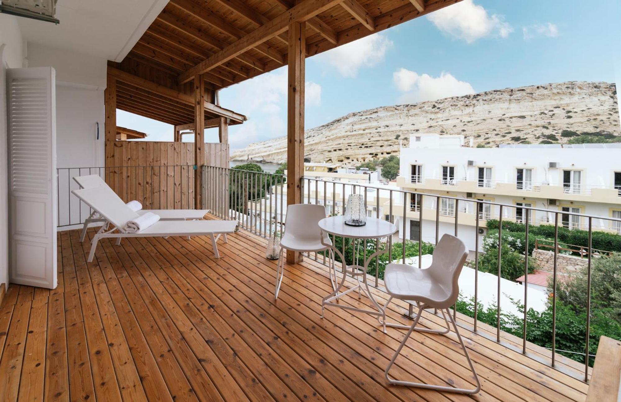 Suite with Terrace - Photo 12