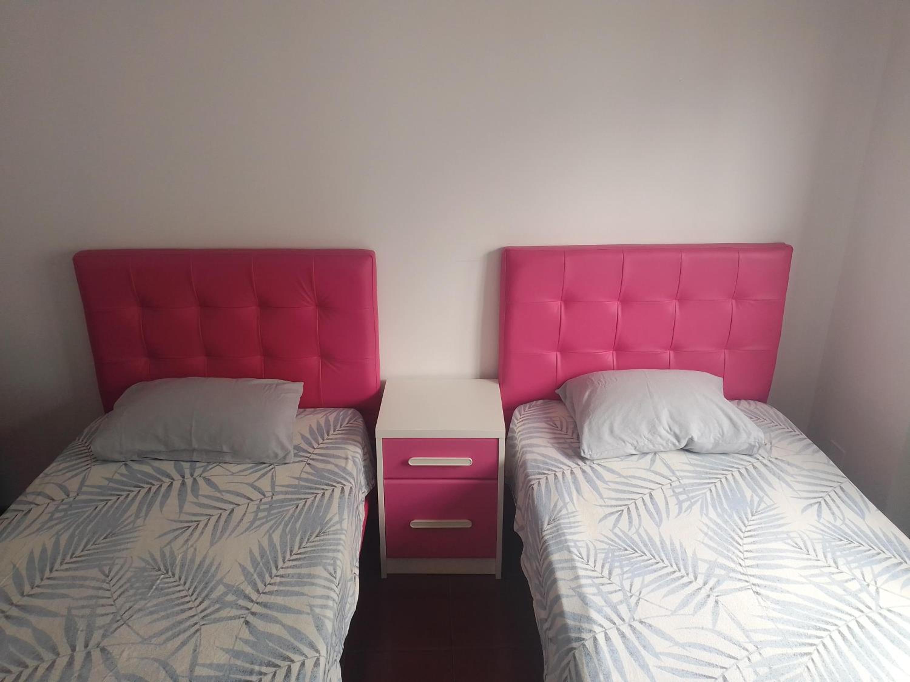Twin Room - Photo 8