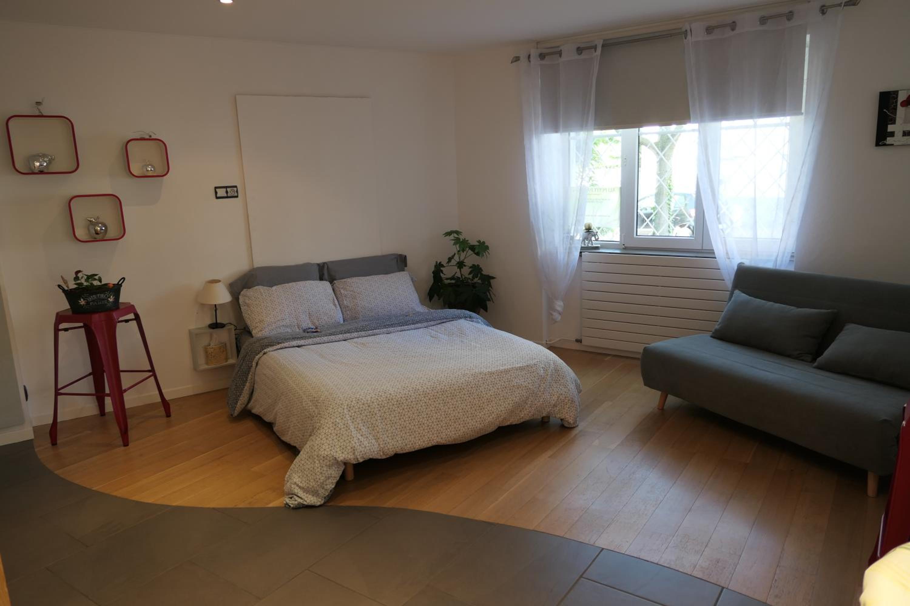 Deluxe Room (2 Adults + 1 Child) photo 1