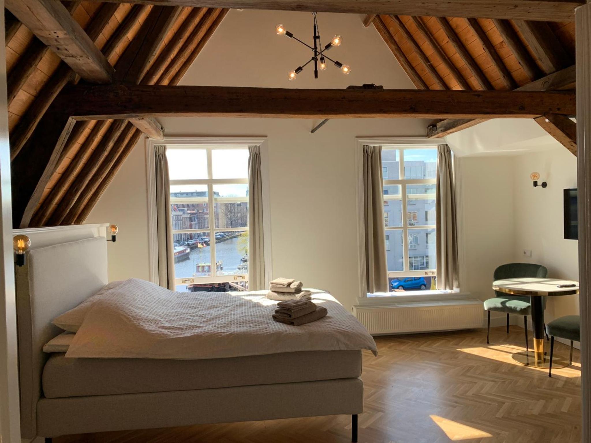 Suite with City View photo 1