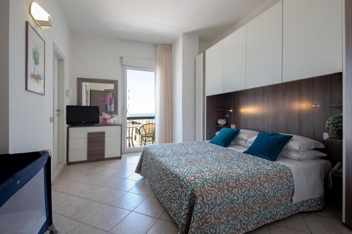 Double or Twin Room - Photo 1