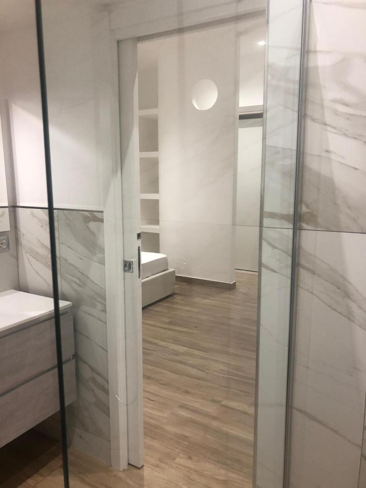 Triple Room with Private Bathroom - Photo 24