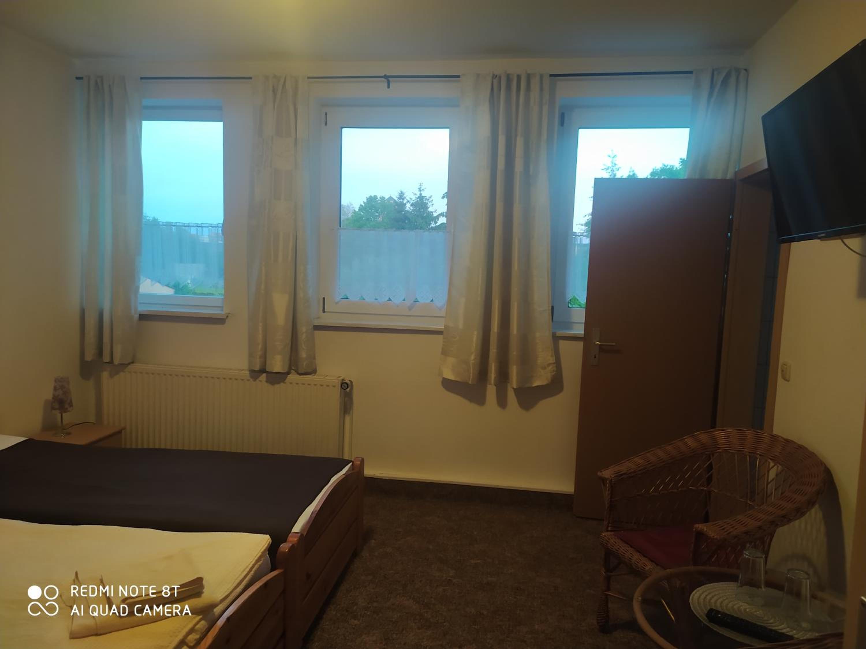 Double Room - Photo 5