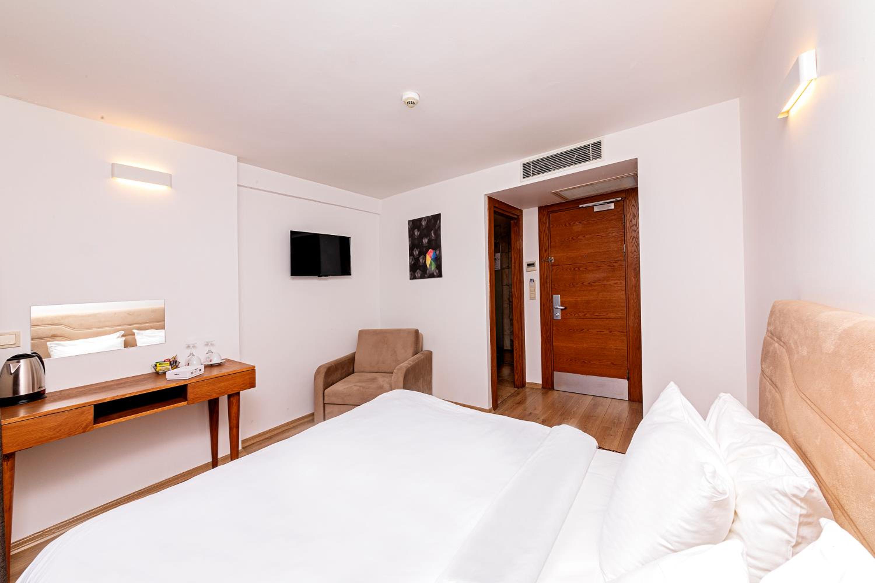 Superior Double or Twin Room photo 1