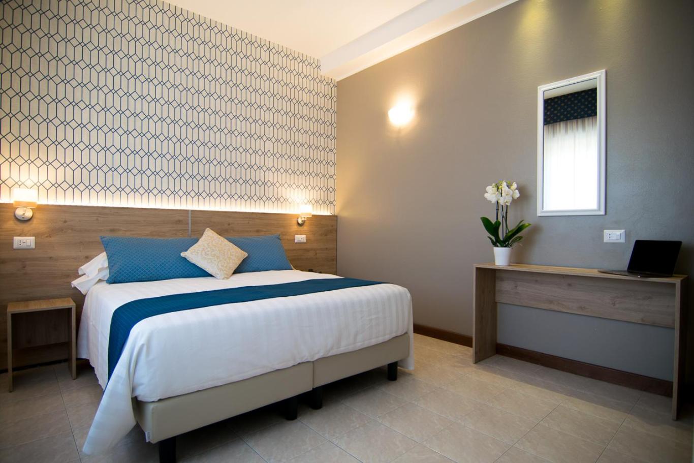 Superior Double or Twin Room photo 1