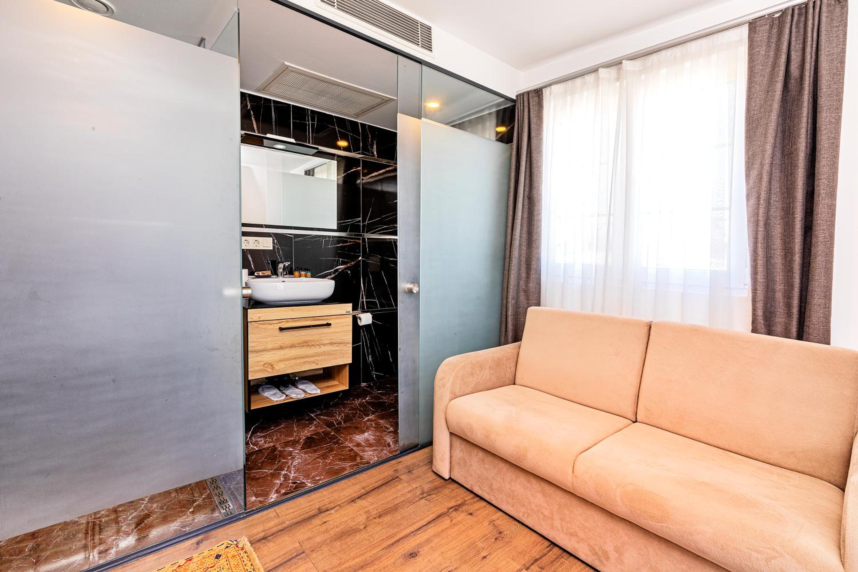 Triple Room photo 3