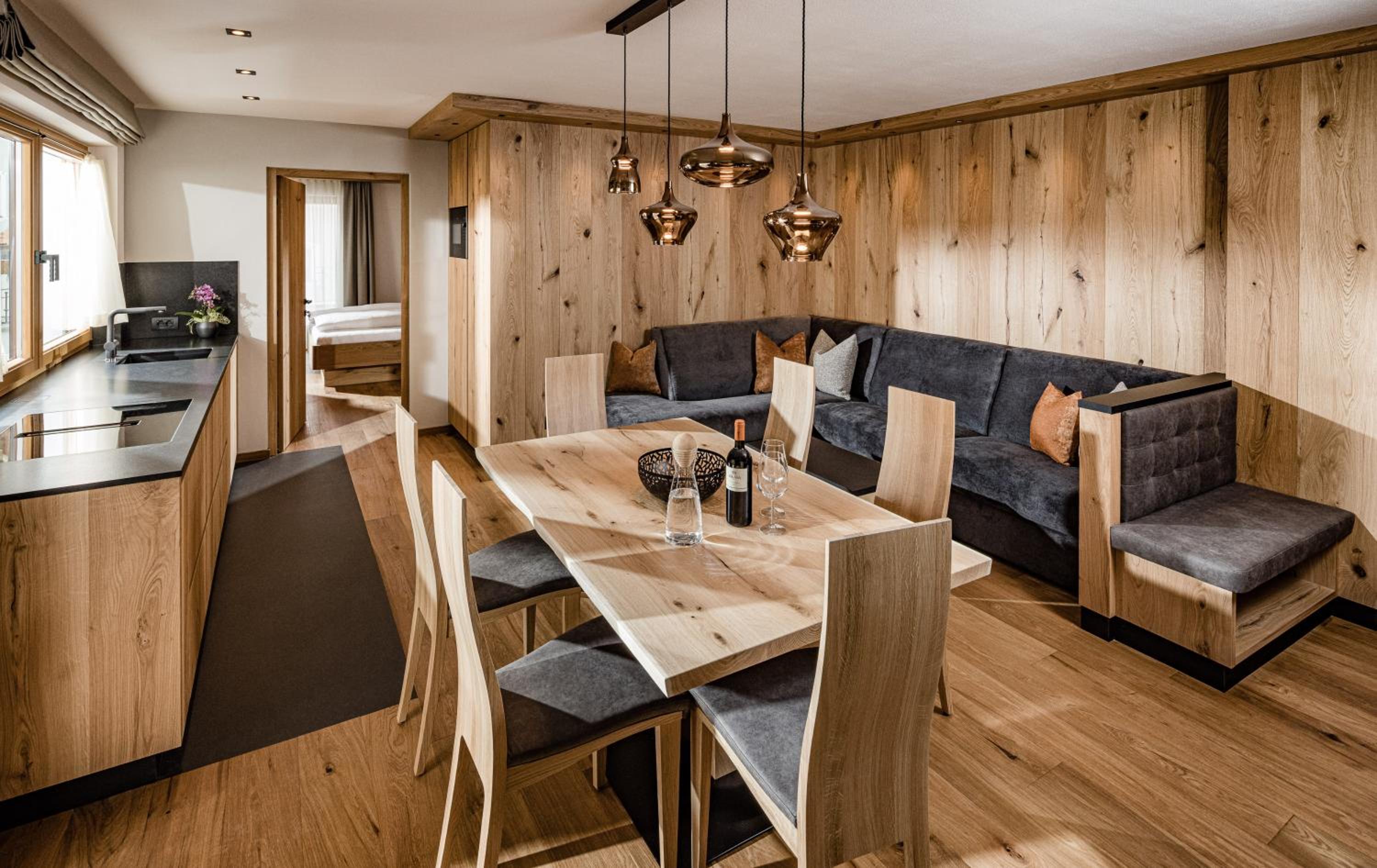 Deluxe Apartment