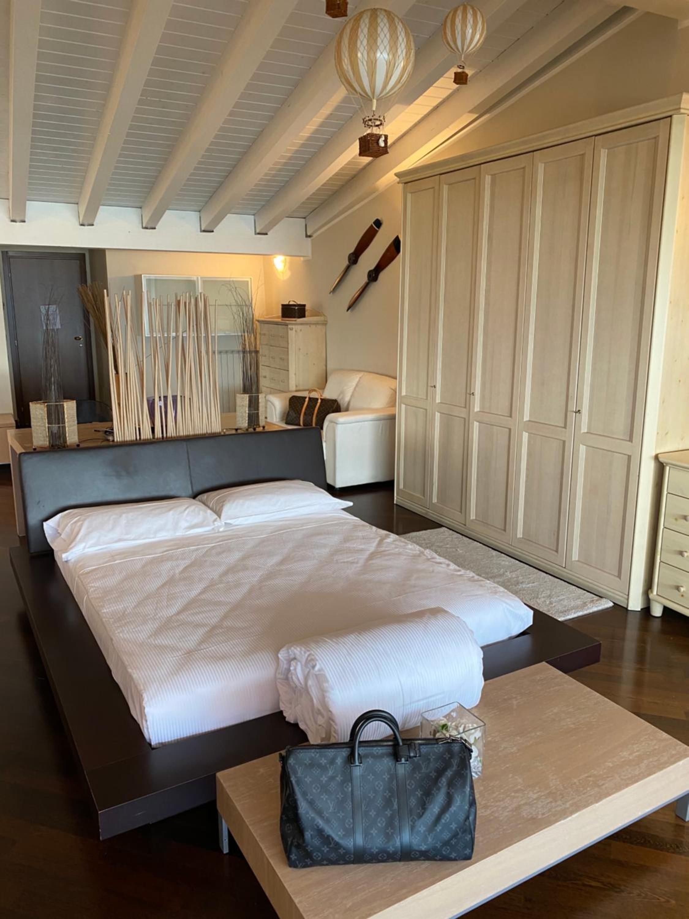 Penthouse Apartment photo 2