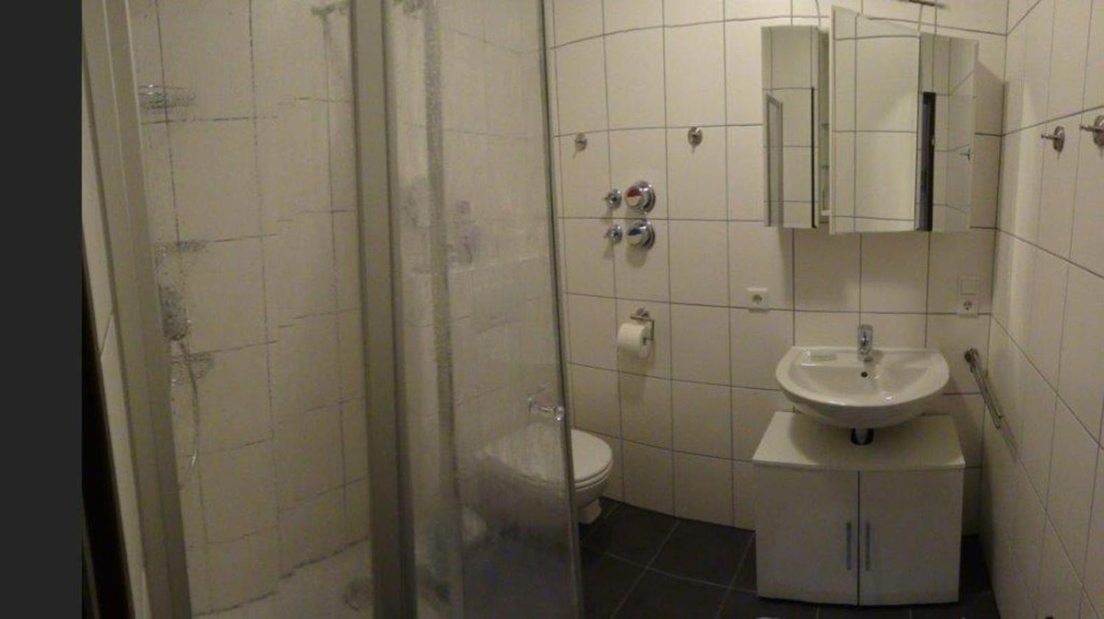 Small Single Room photo 2