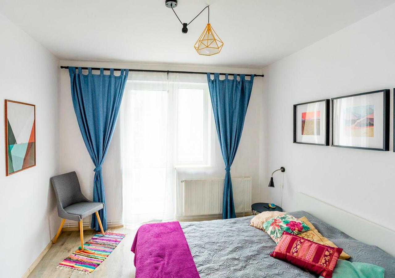 Two-Bedroom Apartment - Photo 17