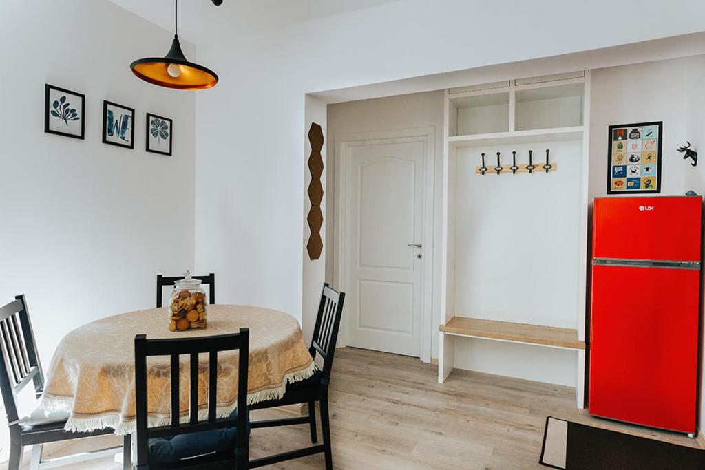 Two-Bedroom Apartment - Photo 30