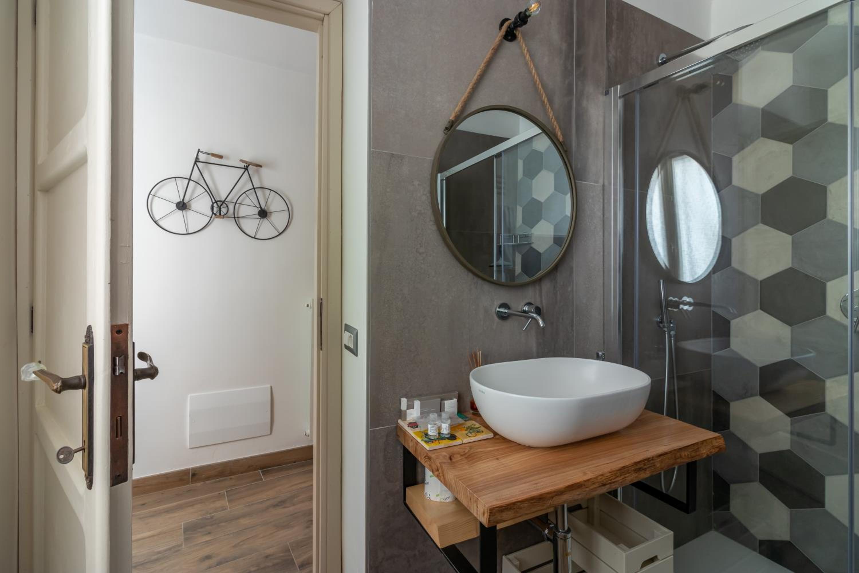 Two-Bedroom Apartment - Photo 17