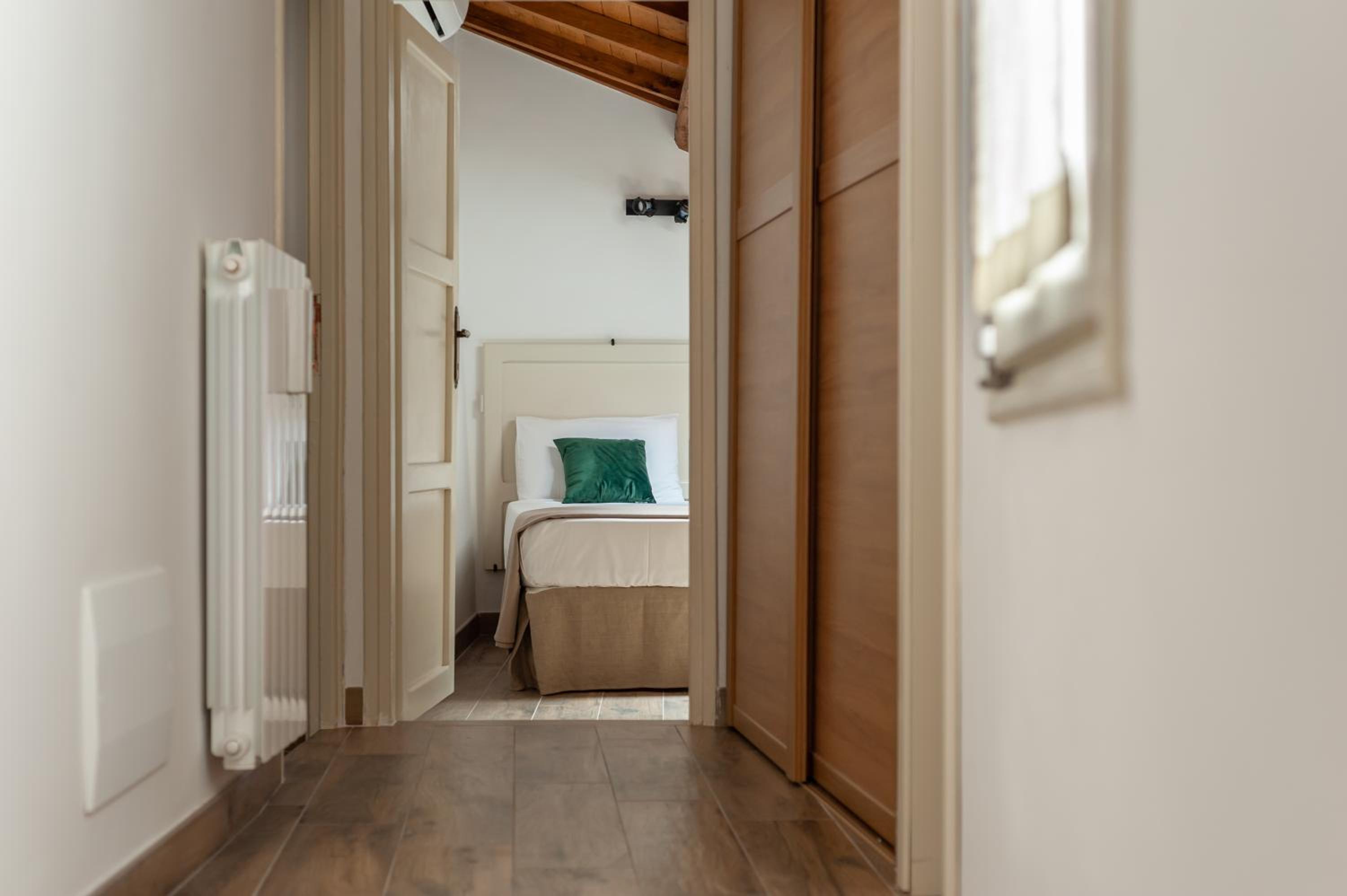 Two-Bedroom Apartment - Photo 10