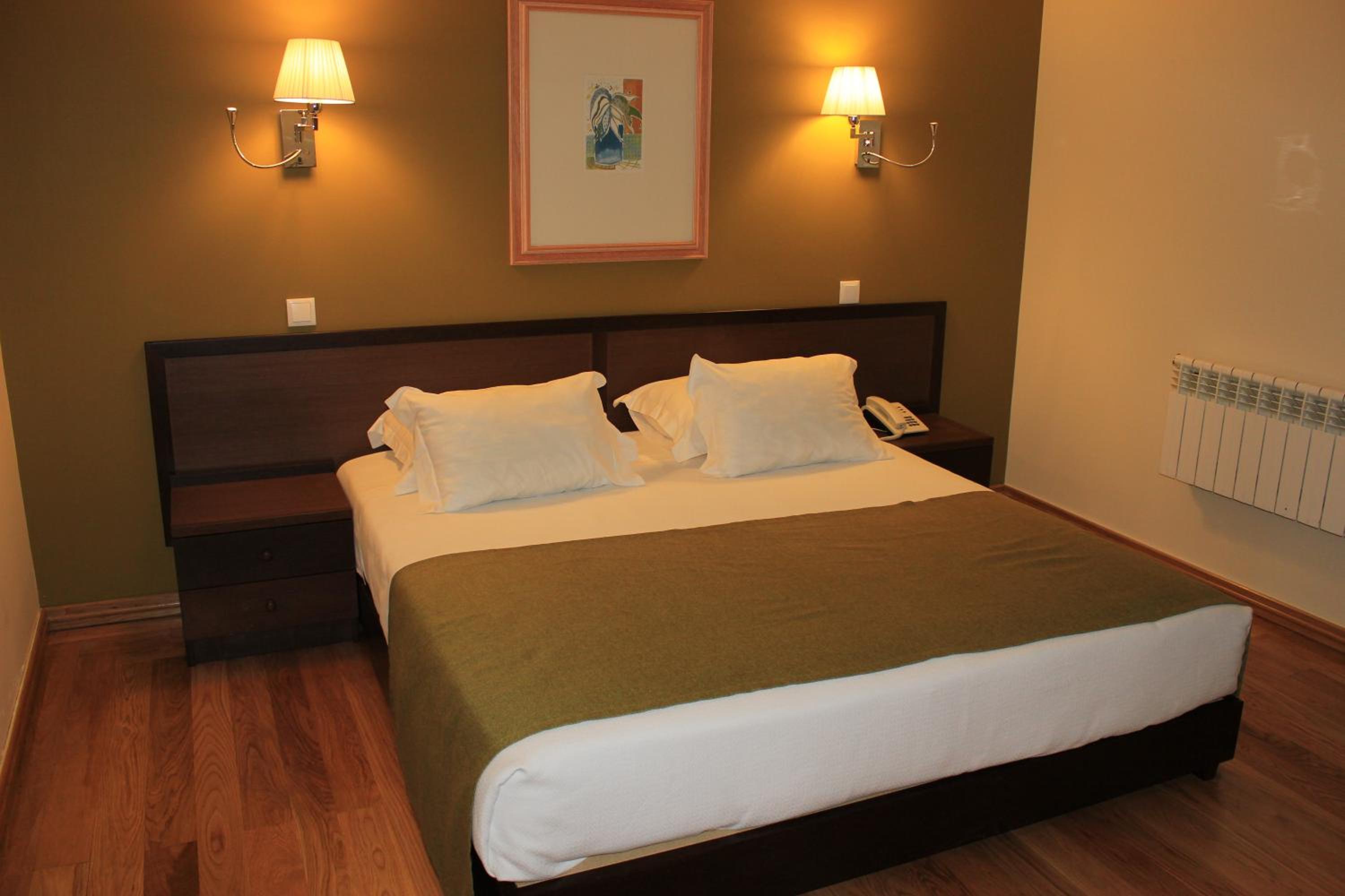 Suite with Terrace - Photo 2