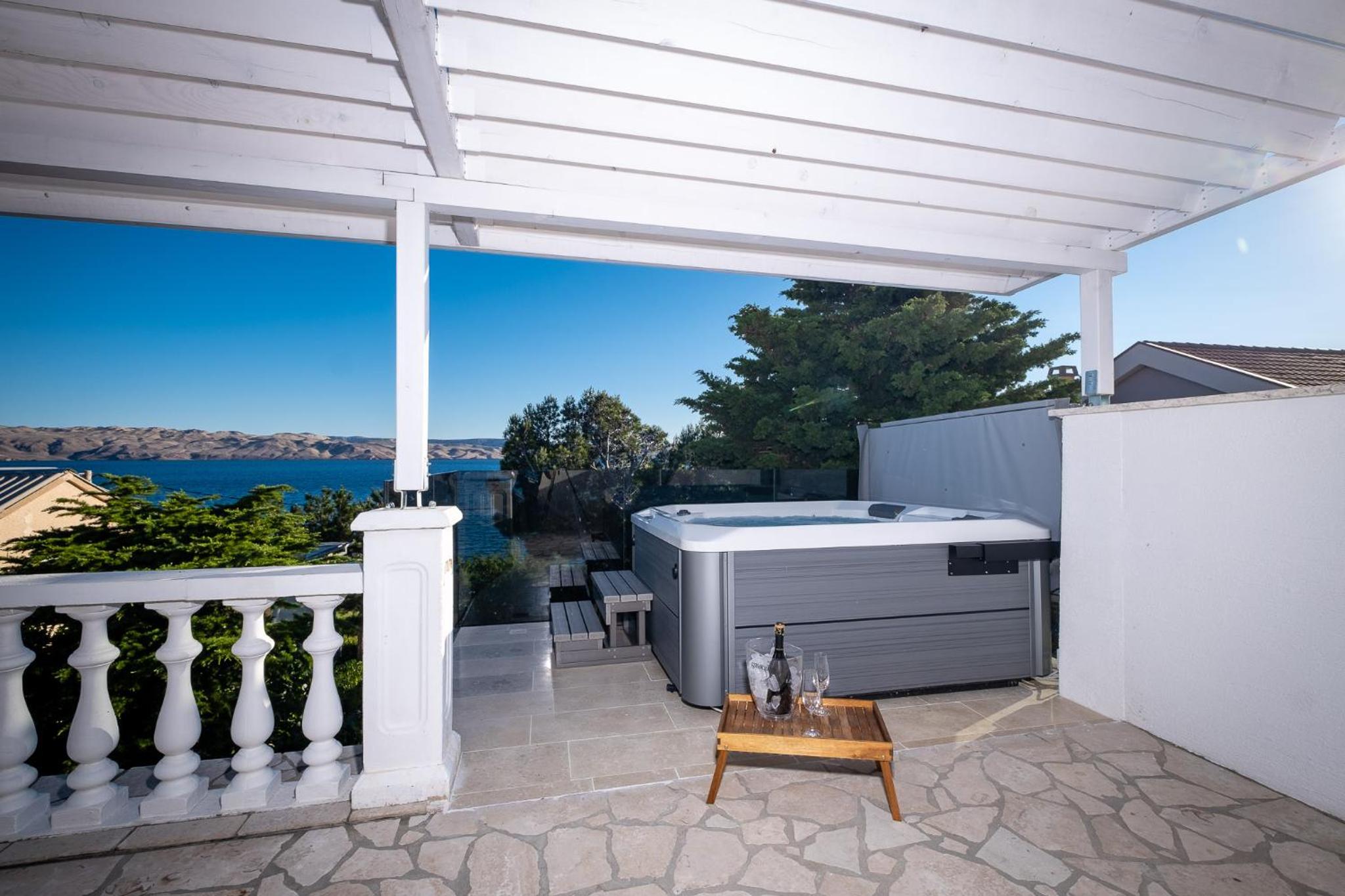 Apartment with Sea View photo 2