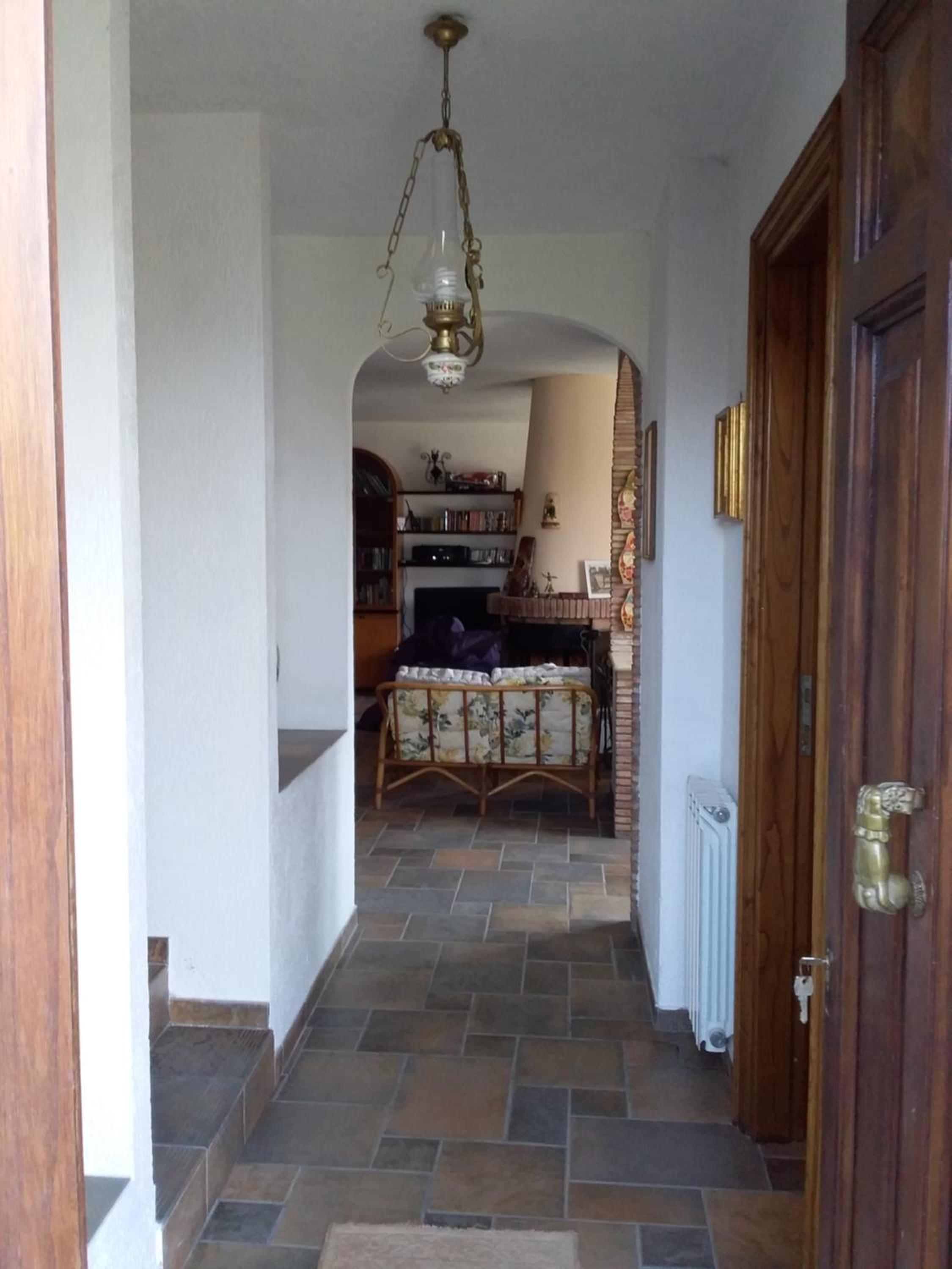 One-Bedroom House - Photo 13