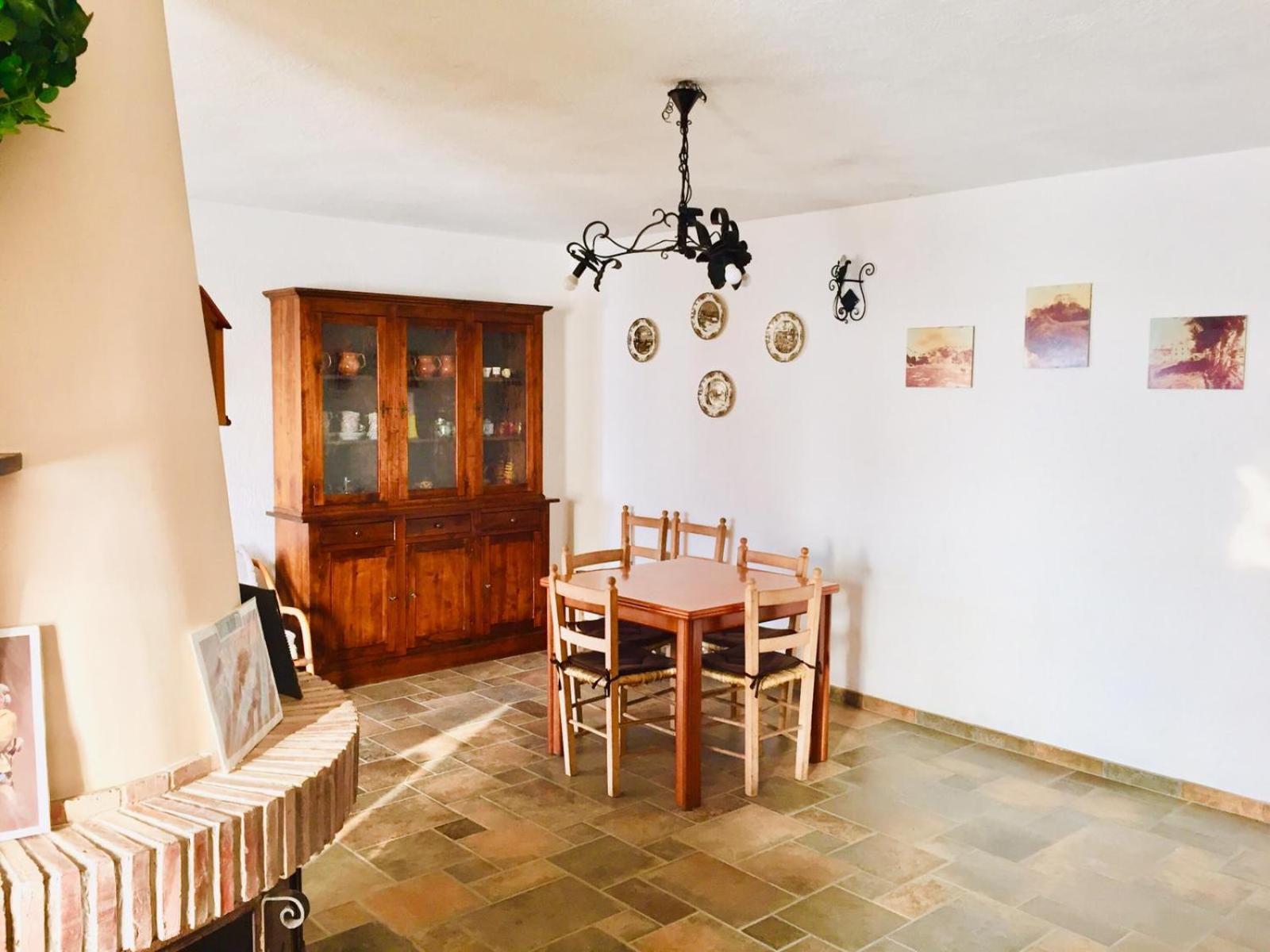 One-Bedroom House - Photo 12