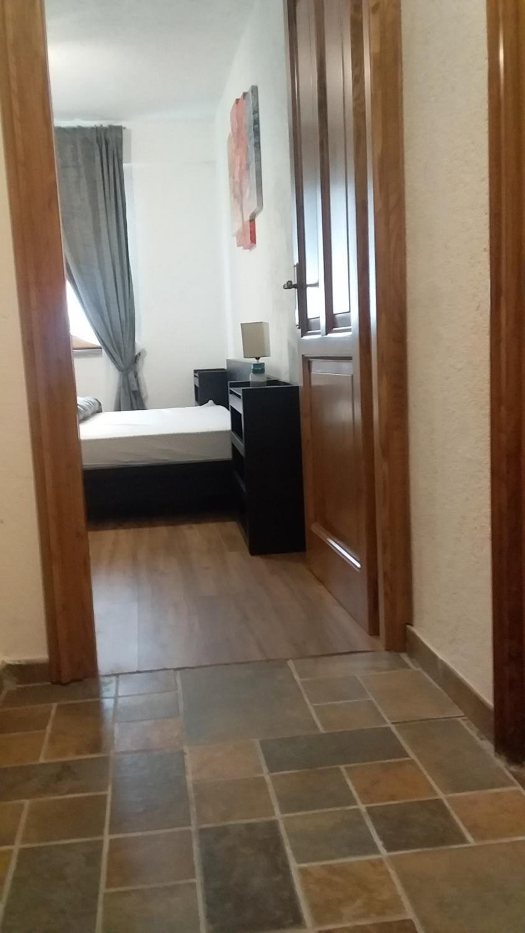 One-Bedroom House - Photo 10