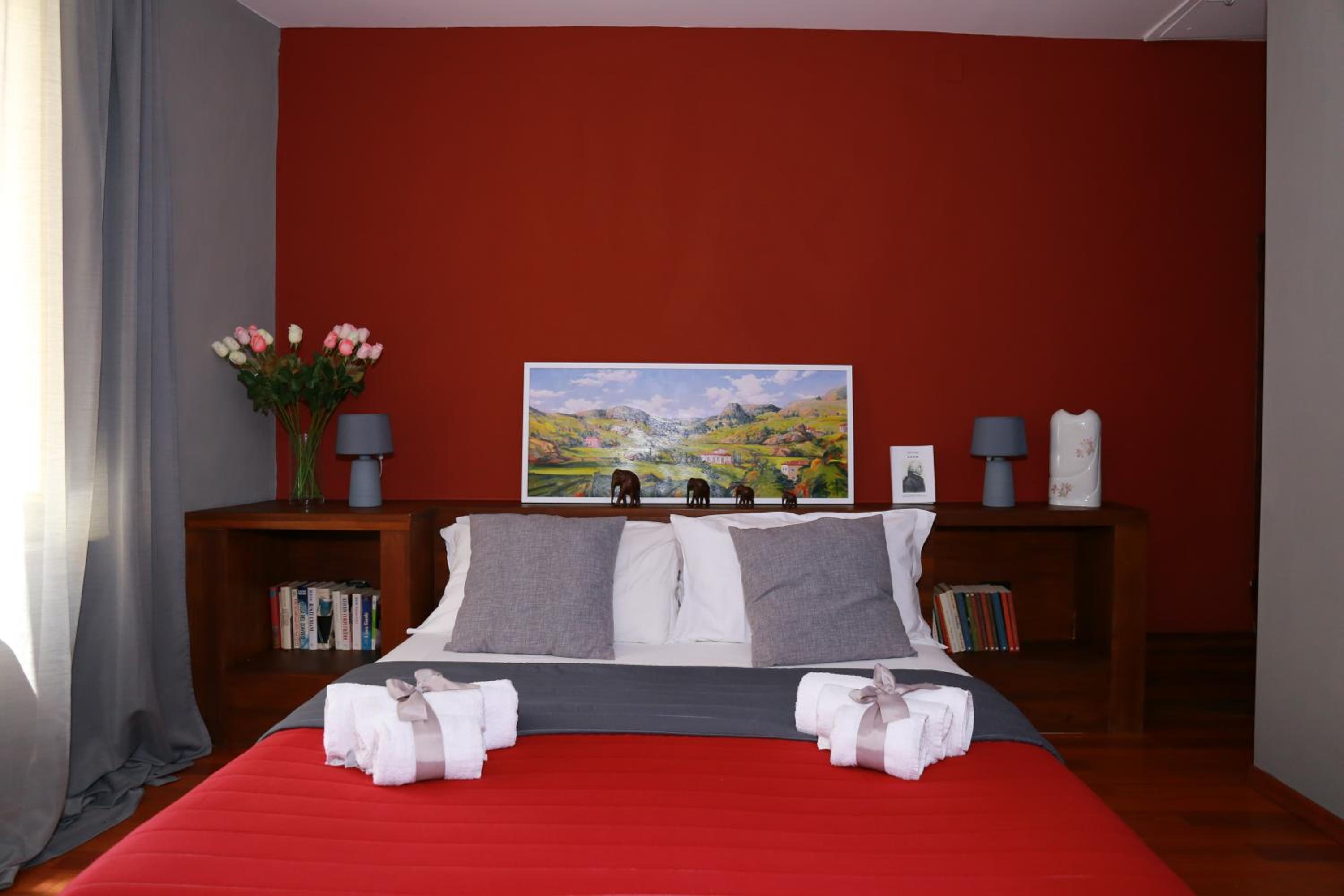 Double Room with Private Bathroom - Photo 10