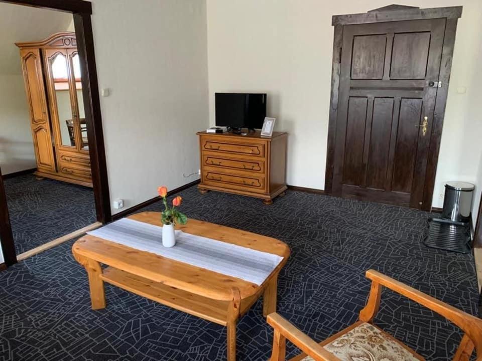 Large Double Room - Photo 2