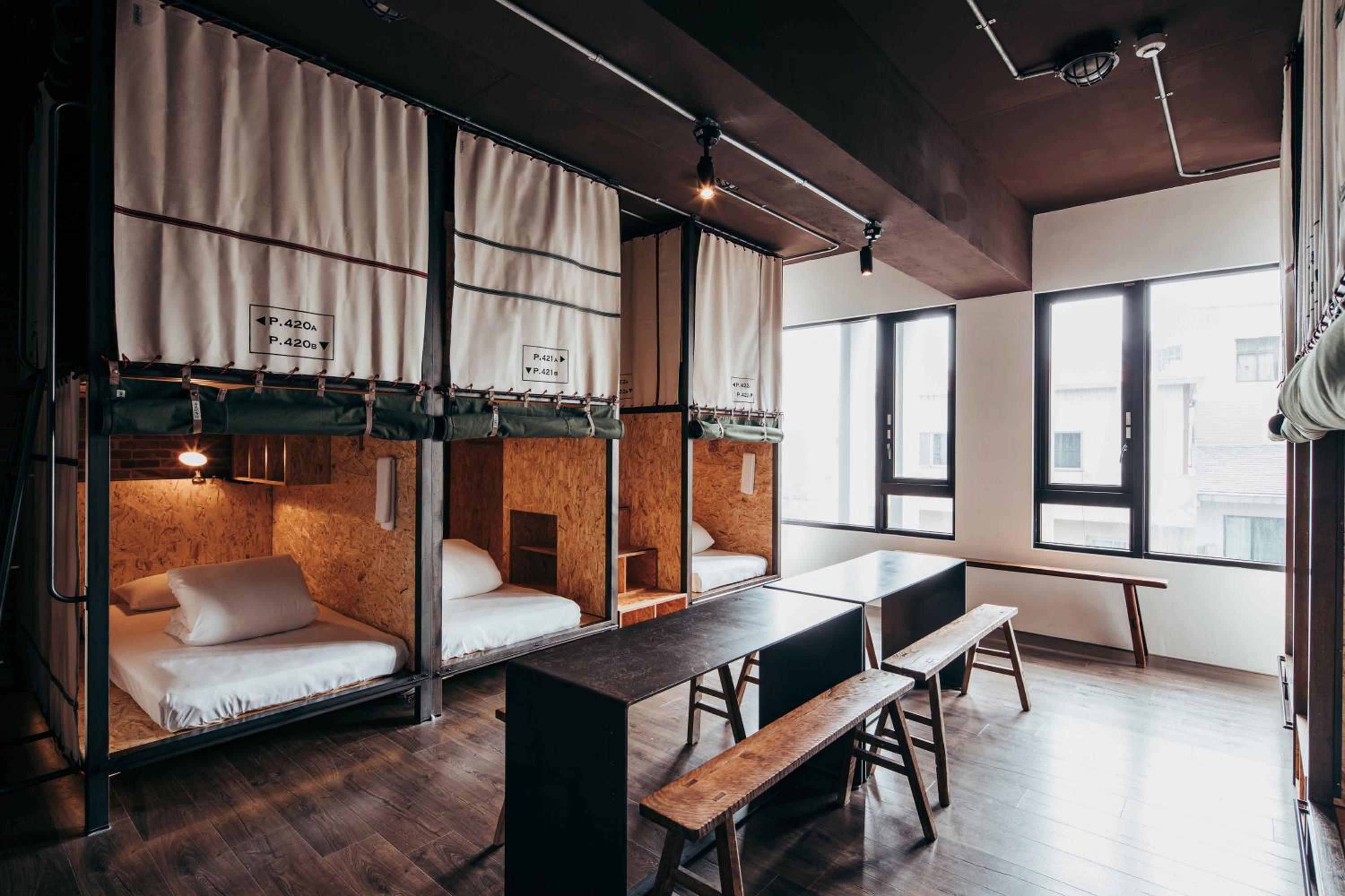 U.I.J Bunk Bed in Mixed Dormitory Room - Above 15 Years Old Only