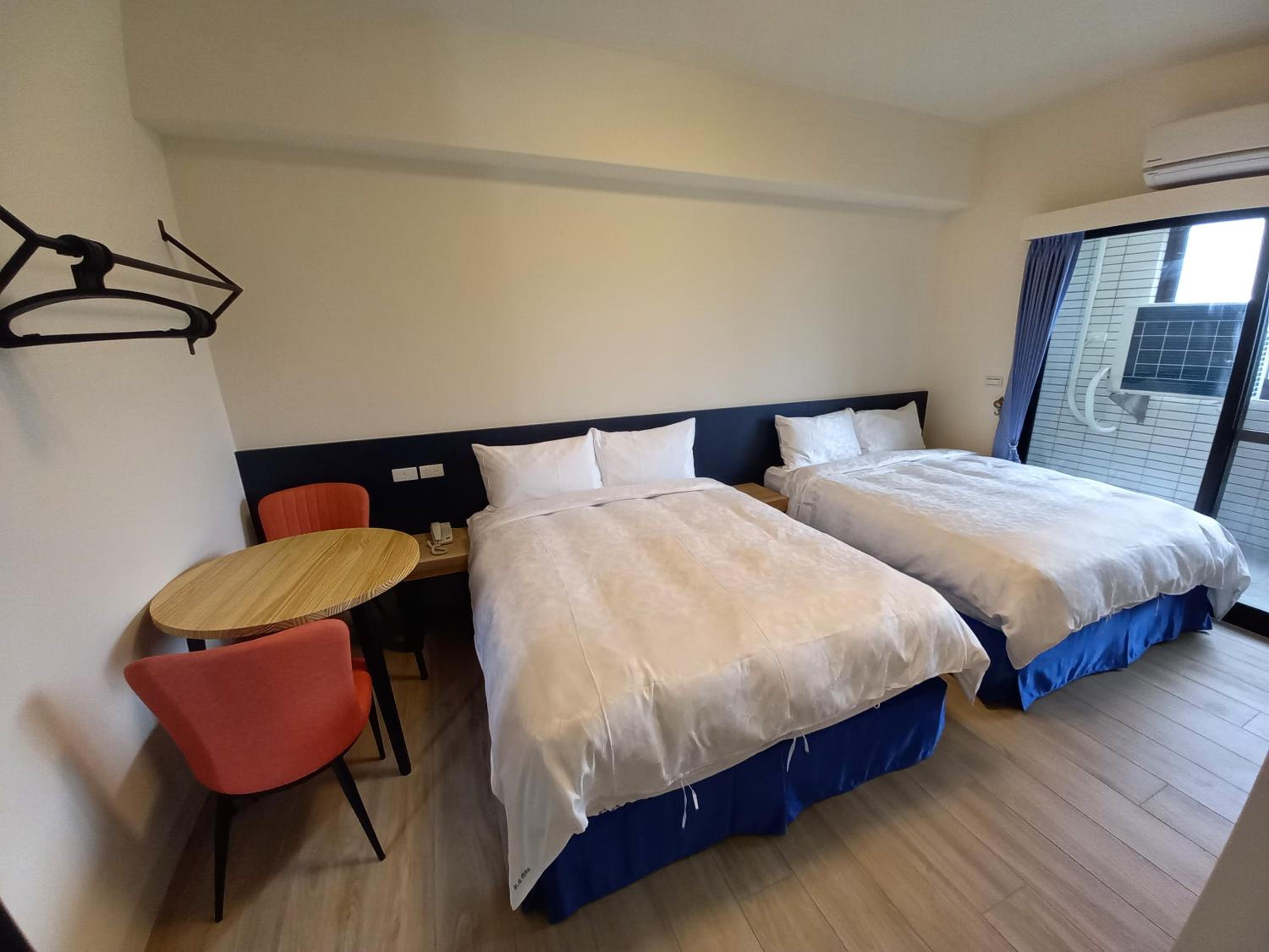 Quadruple Room with Balcony photo 2