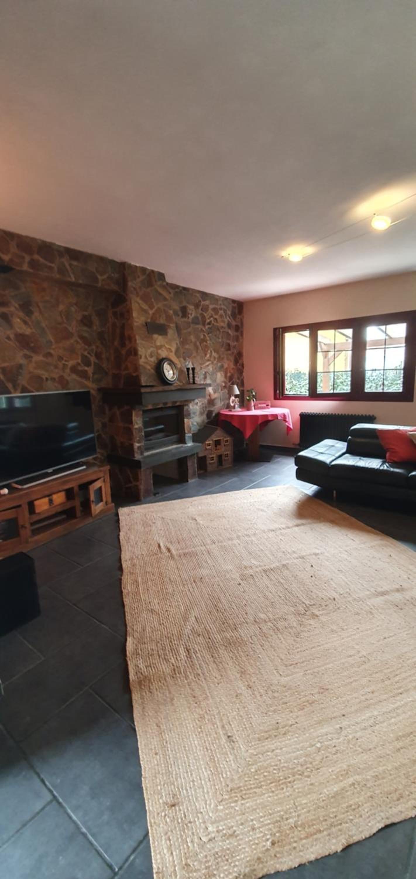 Casa de cuatro habitaciones