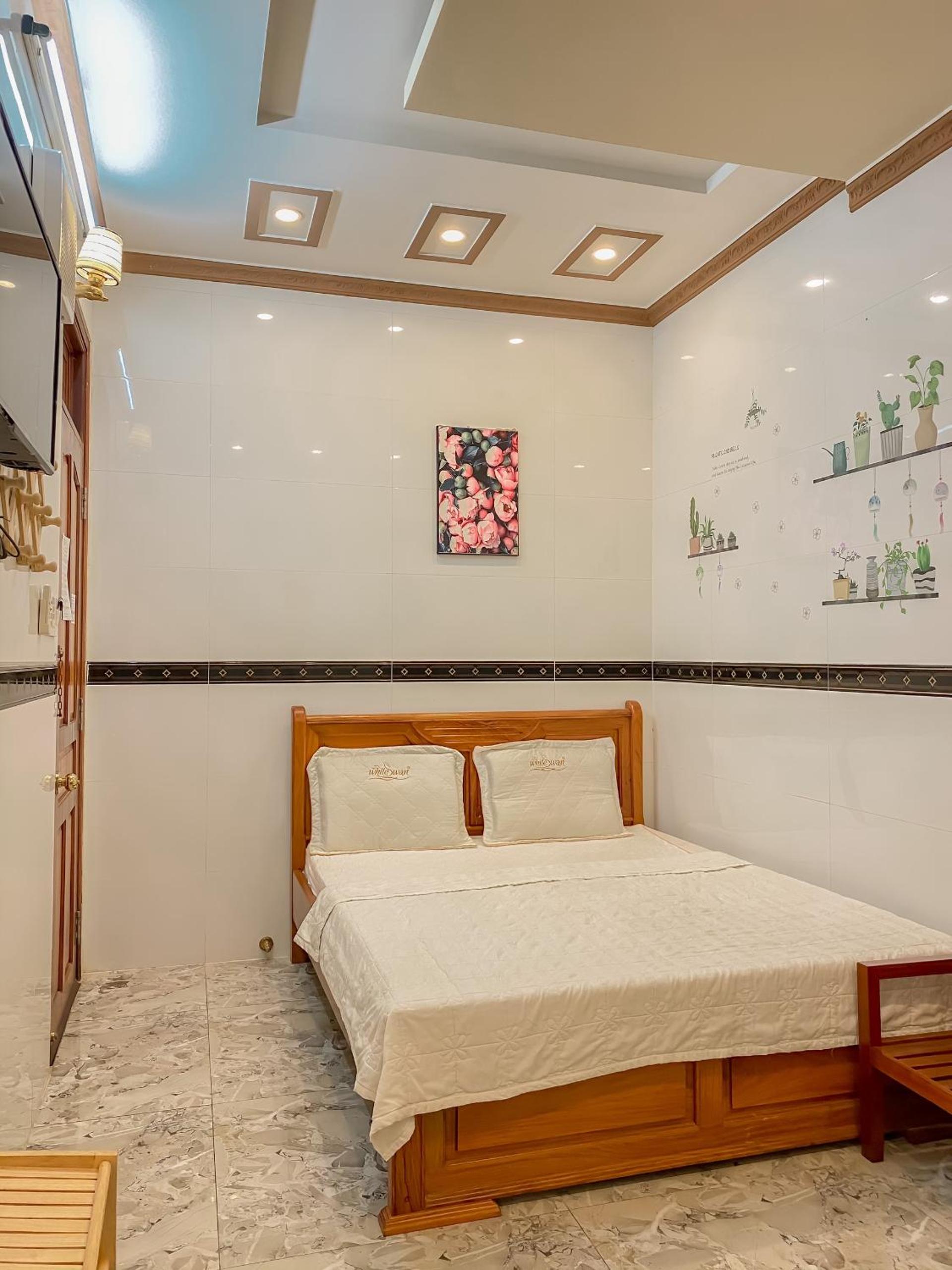 Deluxe Double Room (2 Adults + 1 Child)