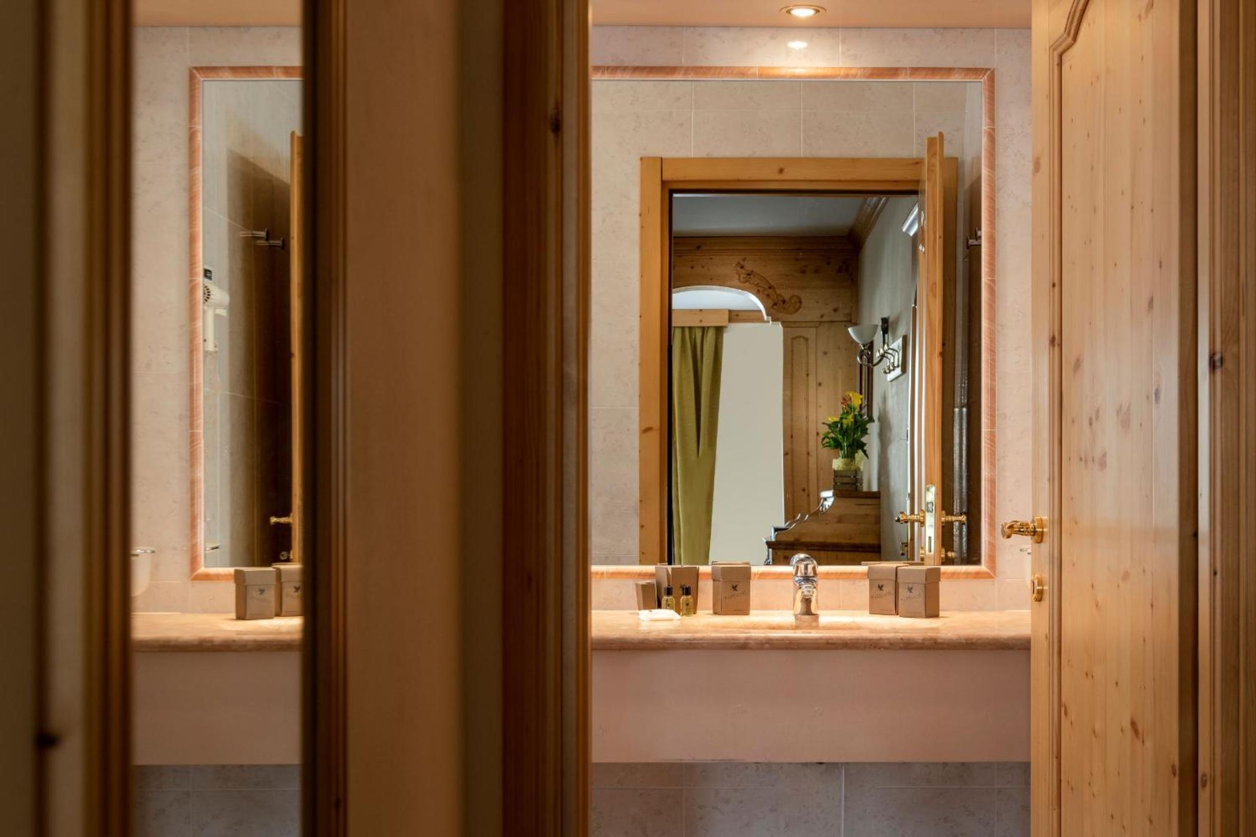 Junior Suite - Photo 8