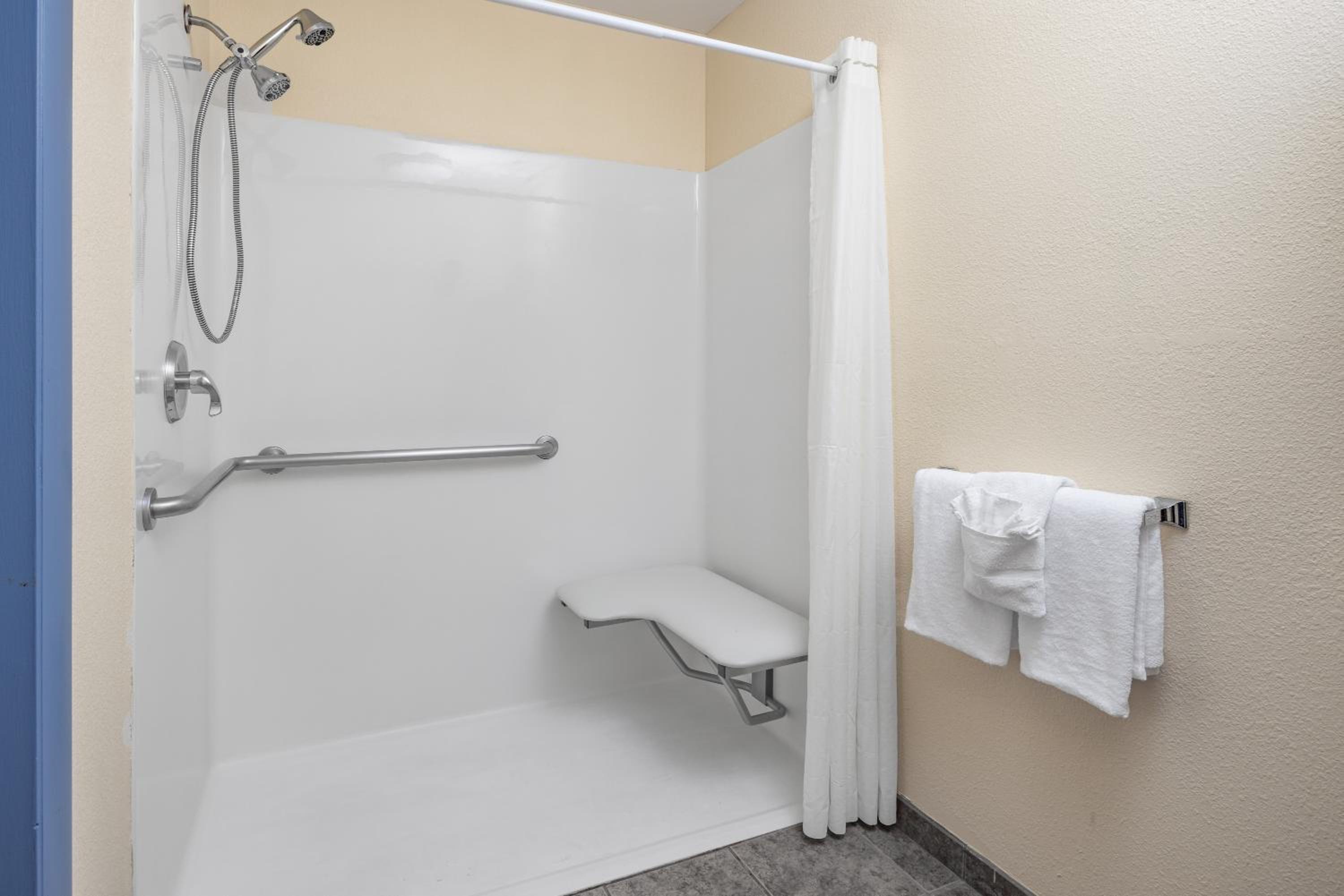 Days Inn by Wyndham Waynesville NC