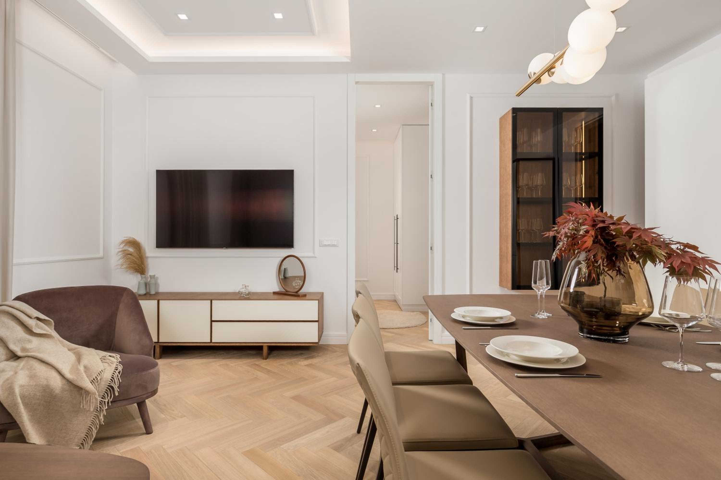 Two-Bedroom Apartment - Photo 16