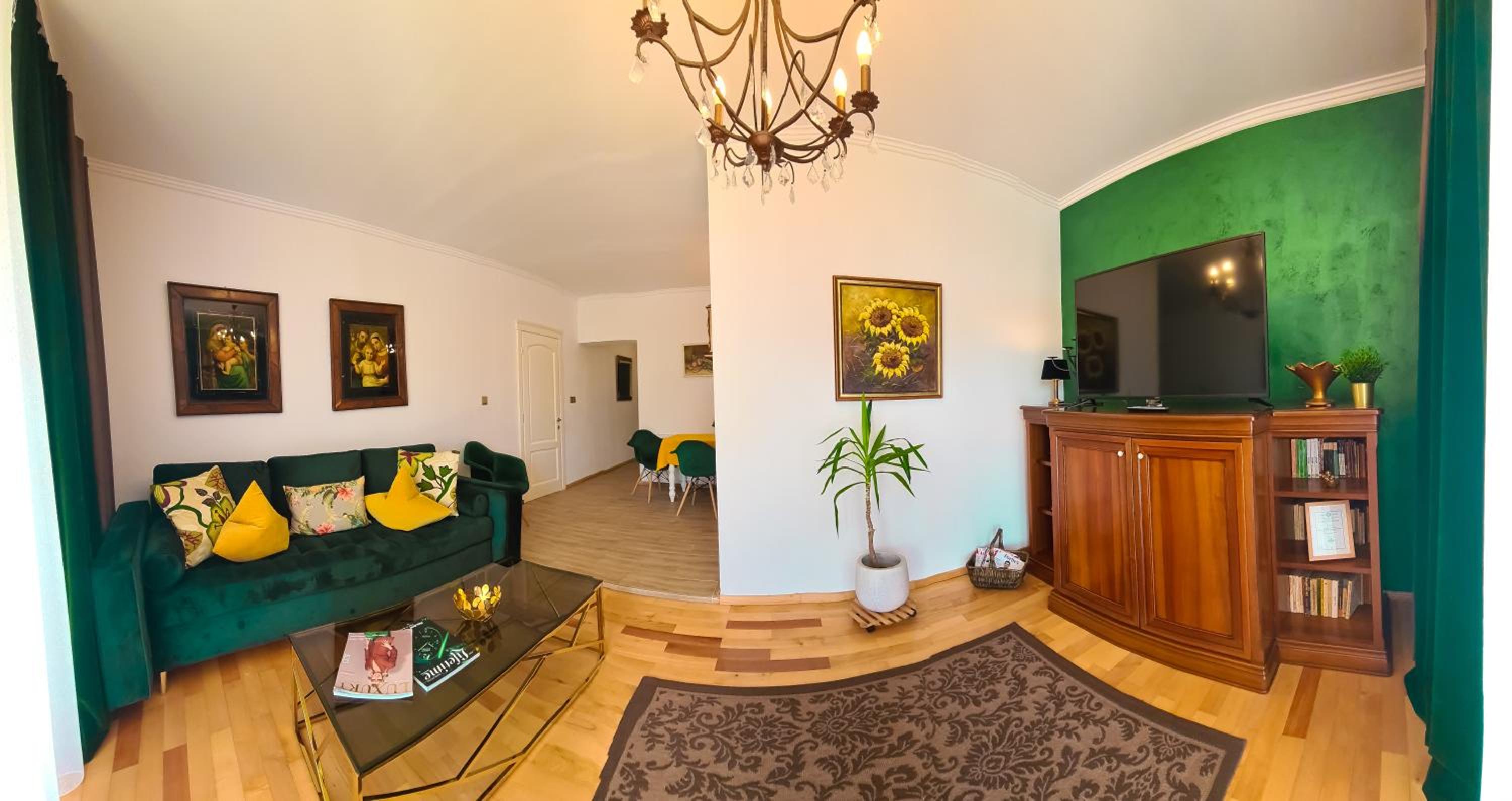 Deluxe Apartment photo 1