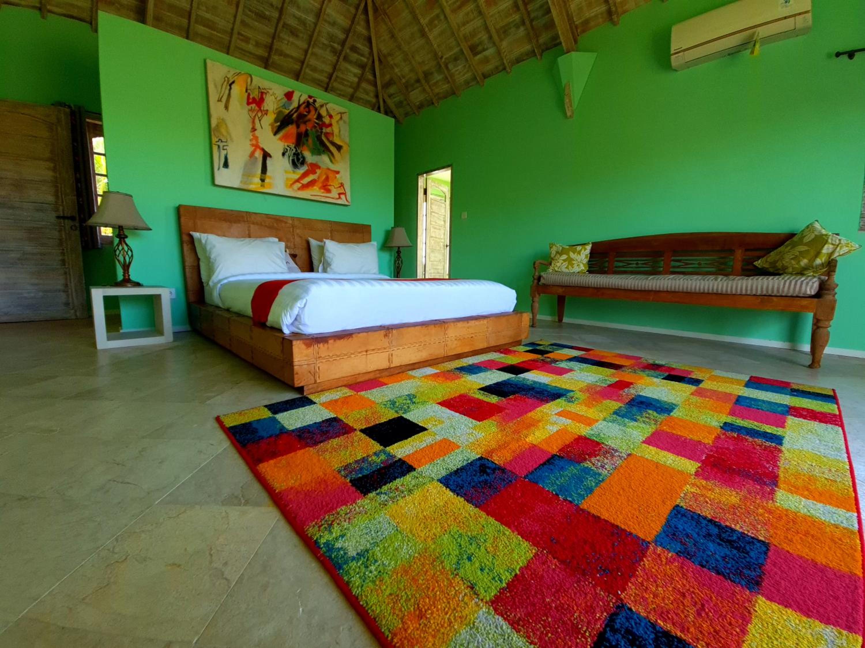 Three-Bedroom Villa - Photo 18