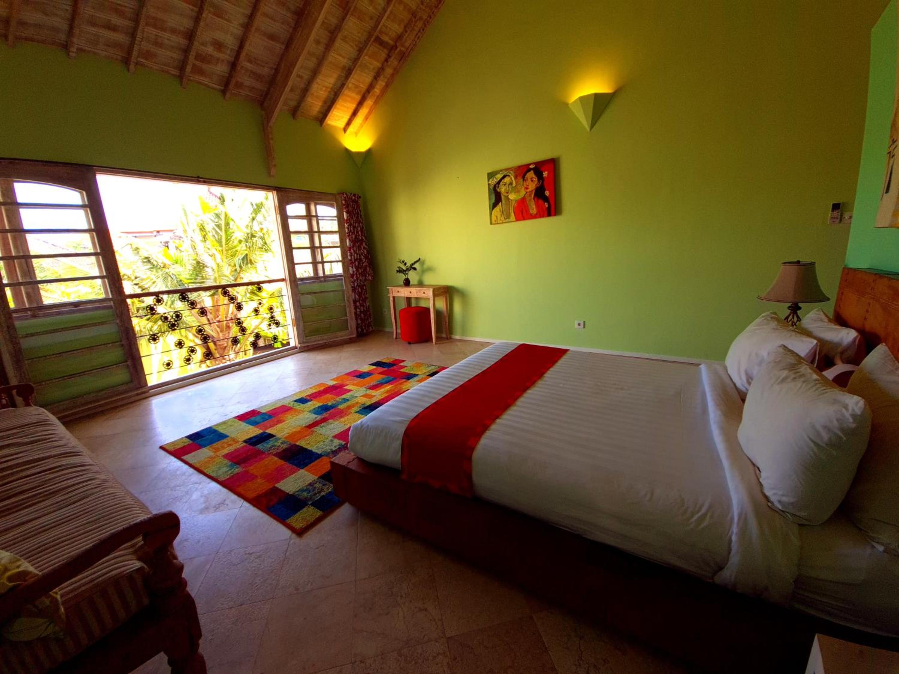 Three-Bedroom Villa - Photo 14