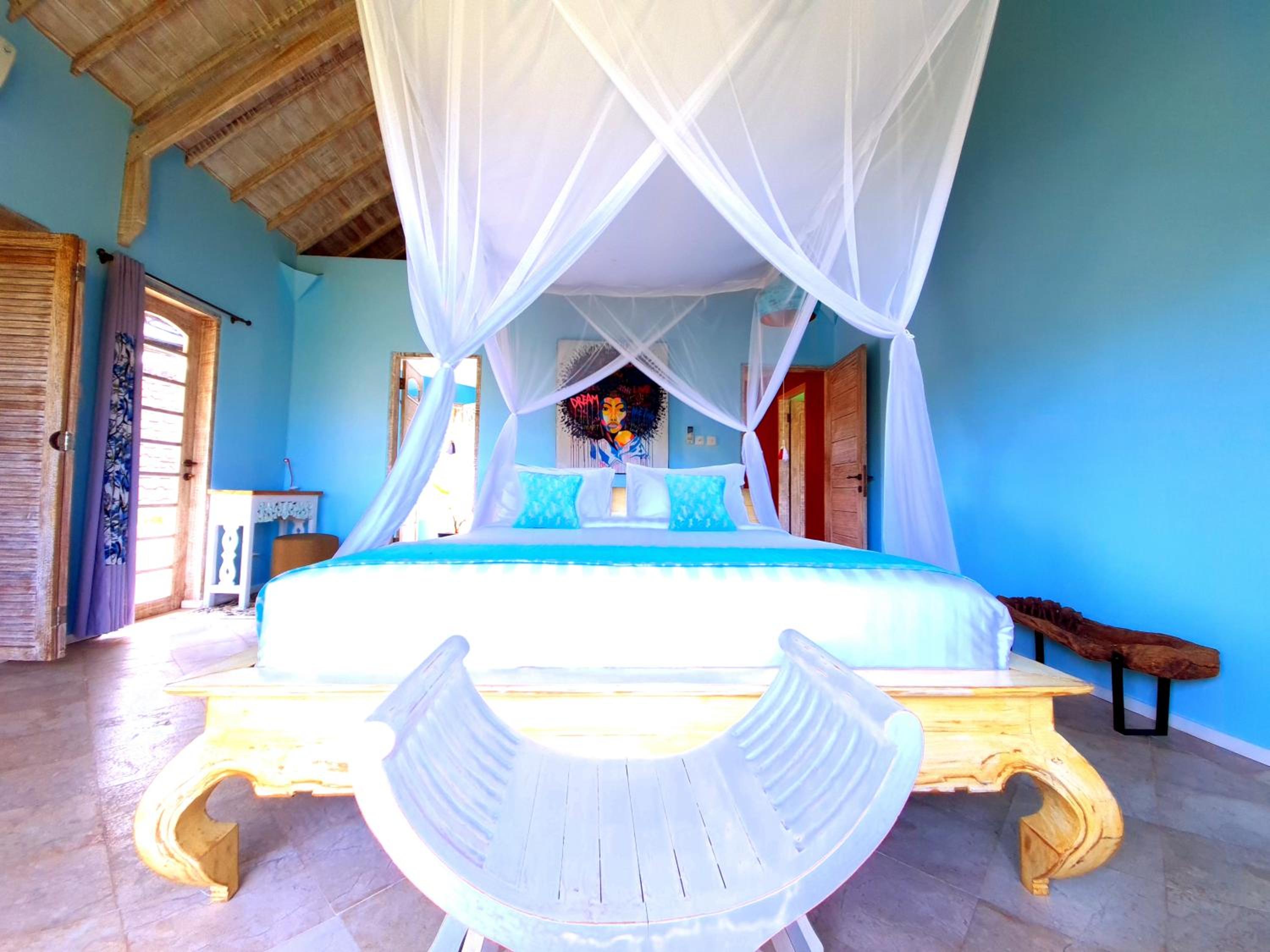 Three-Bedroom Villa - Photo 11