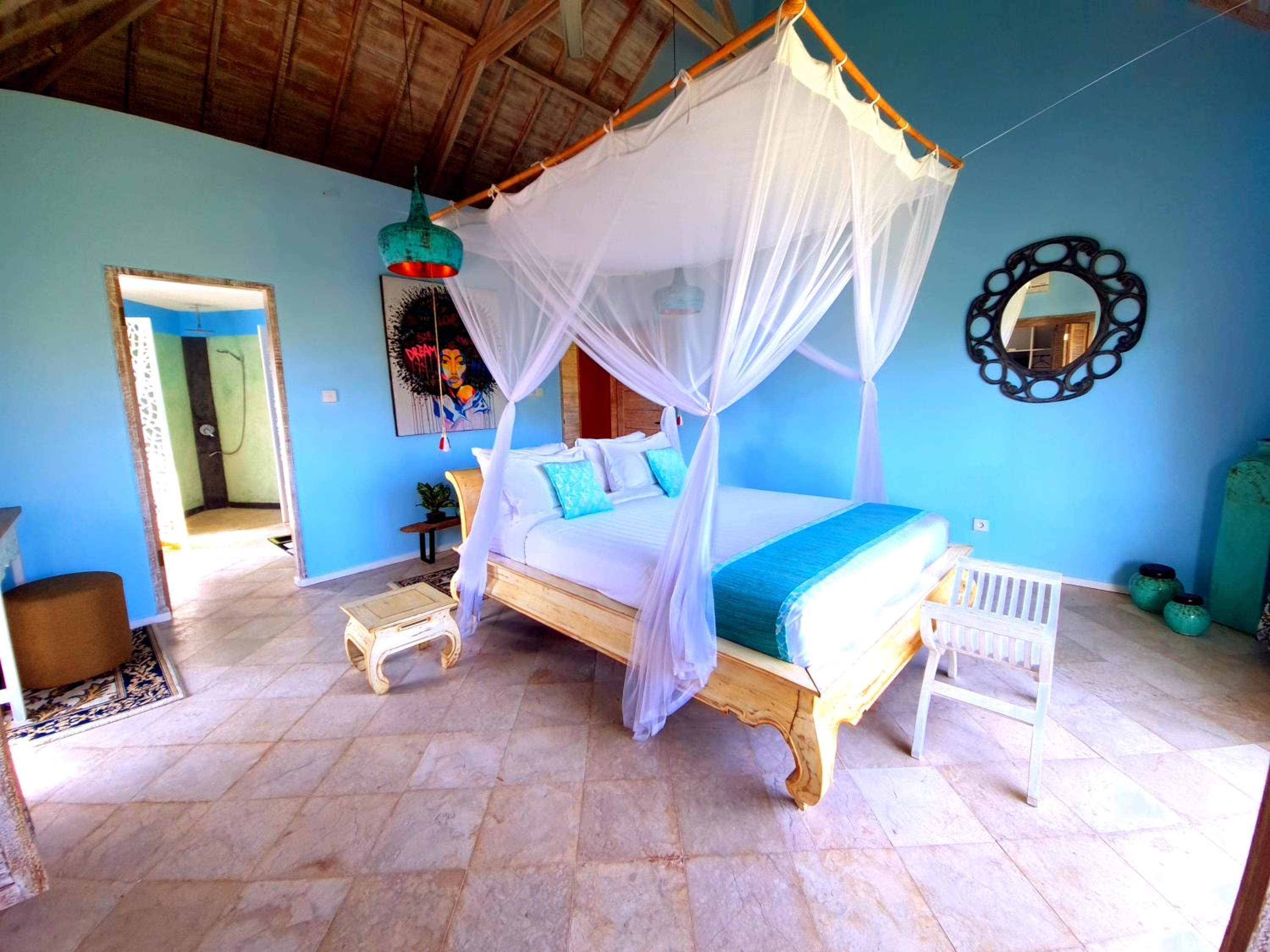Three-Bedroom Villa - Photo 10