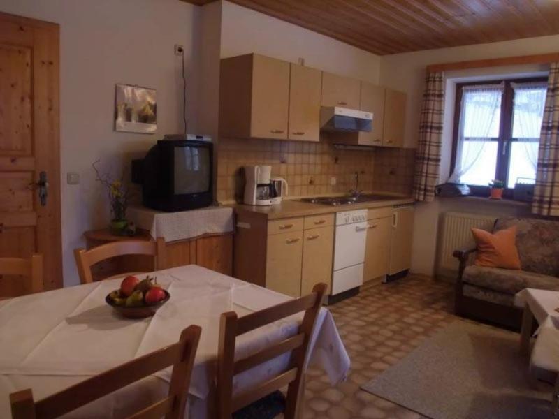 Apartment photo 2