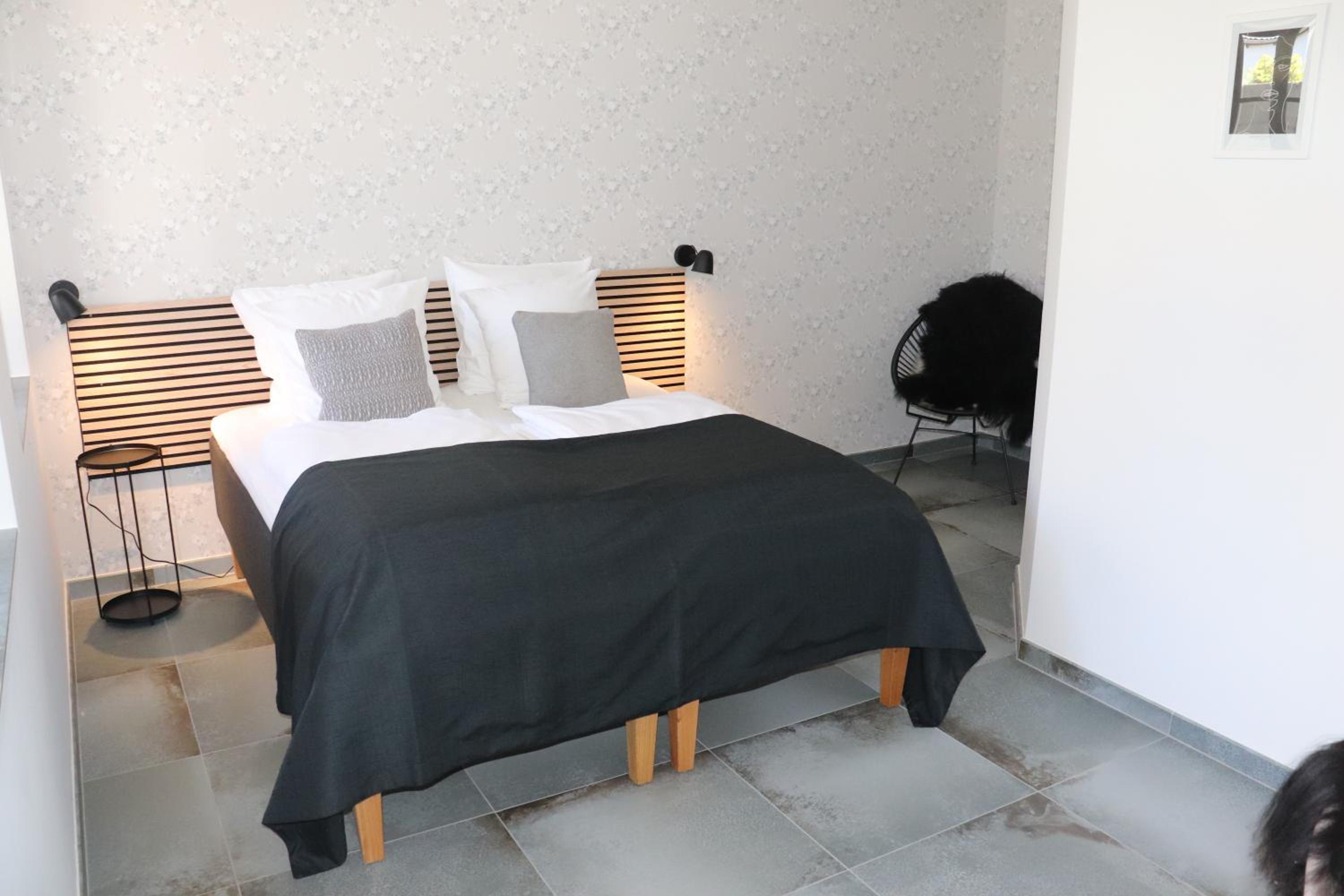 Large Double Room